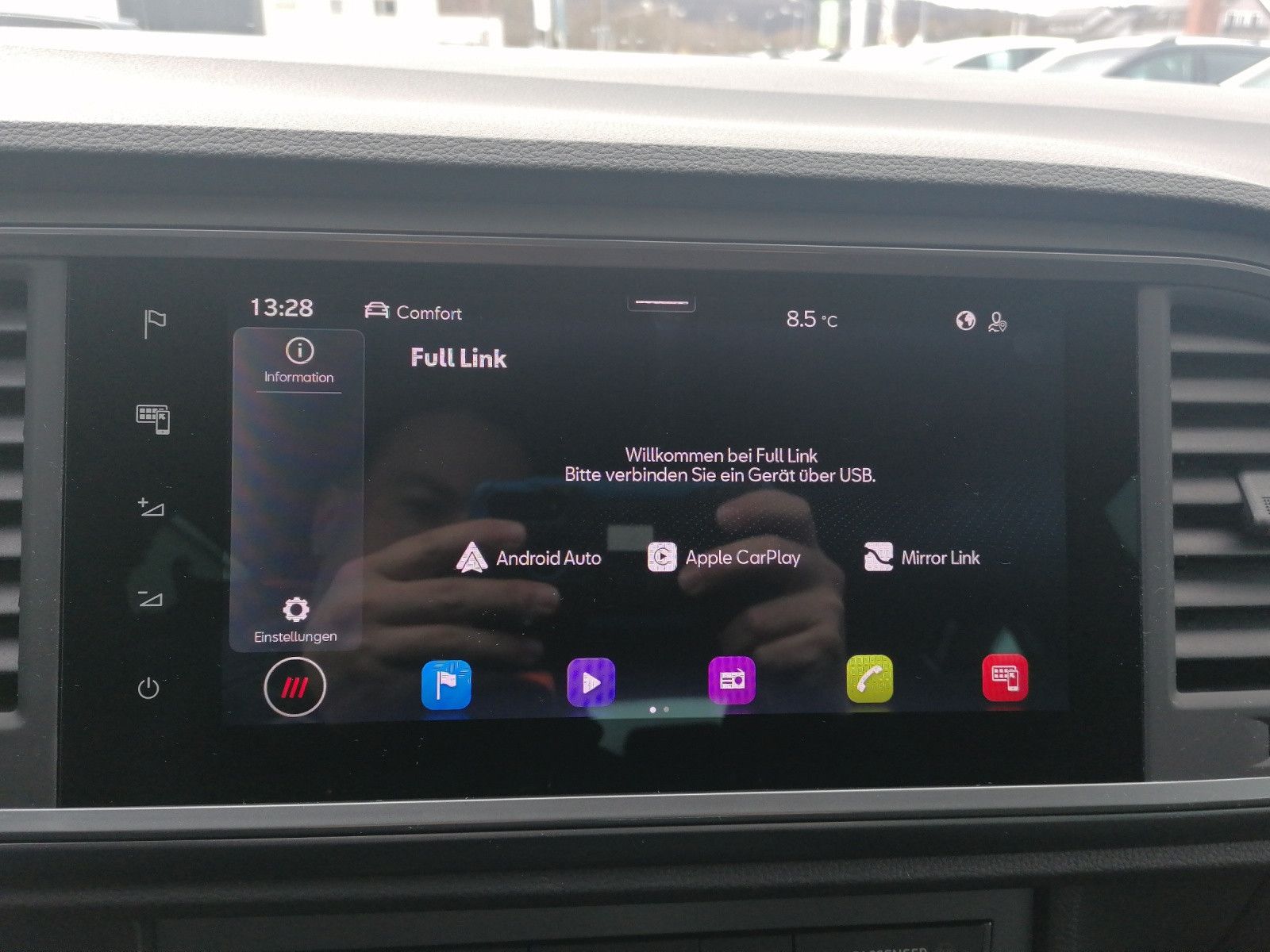 Fahrzeugabbildung CUPRA Ateca 1.5 TSI DSG BEATS elHK KESSY NAVI GRA