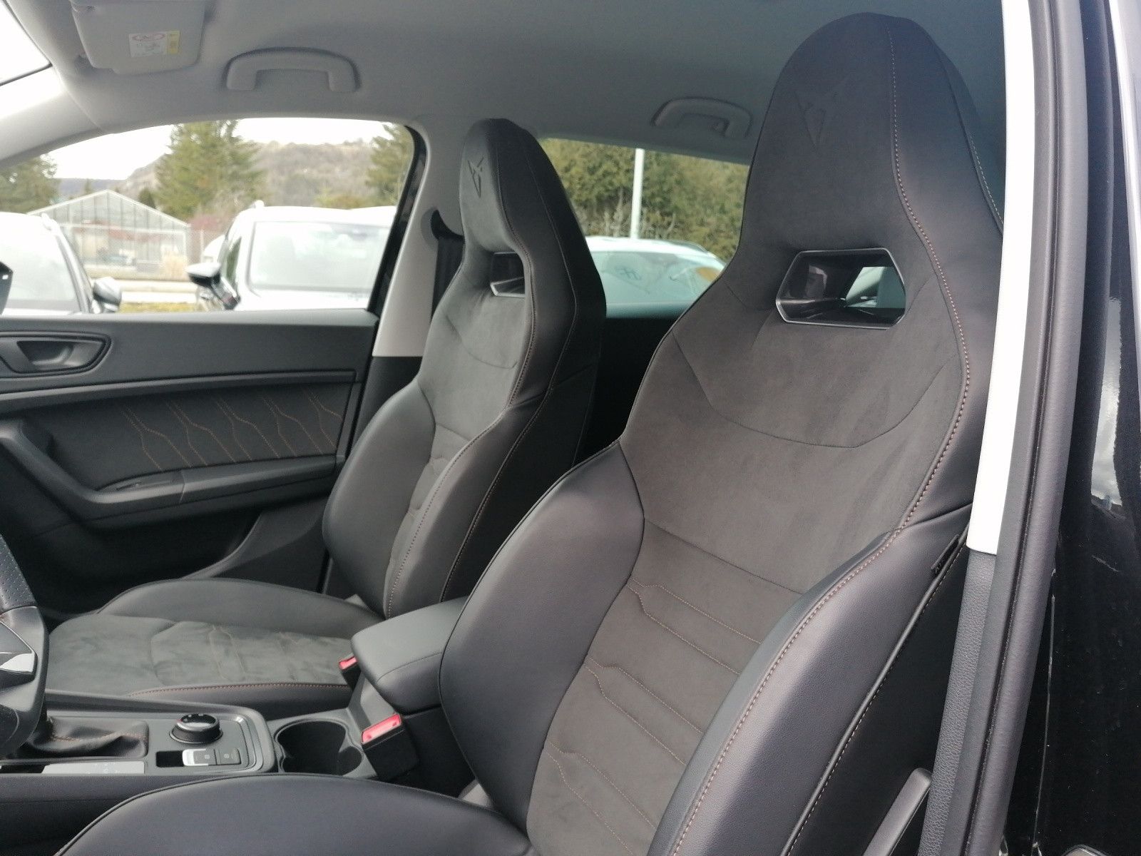 Fahrzeugabbildung CUPRA Ateca 1.5 TSI DSG BEATS elHK KESSY NAVI GRA