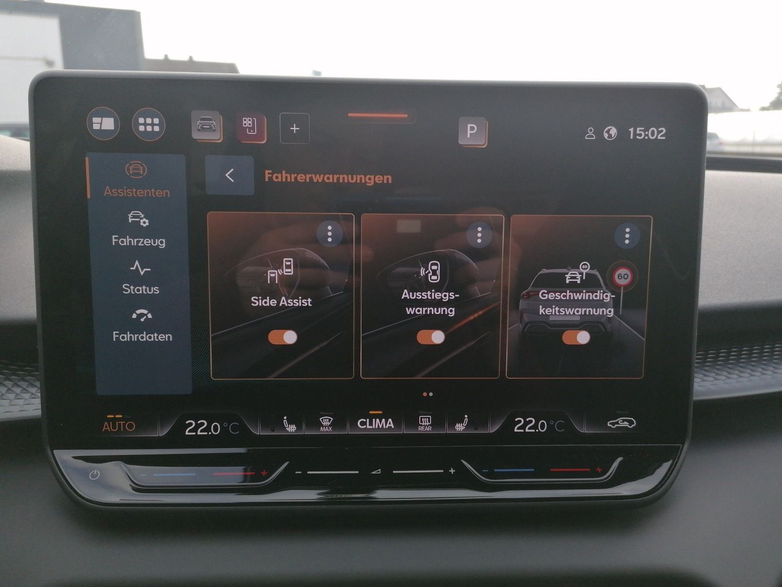 Fahrzeugabbildung CUPRA Terramar 1.5 eTSI DSG Dynamic Performance Digita