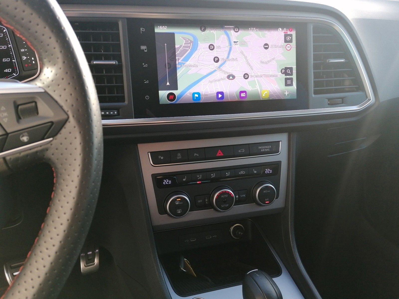 Fahrzeugabbildung SEAT Ateca 2.0 TDI FR DSG GJR FULL NAVI elHK KESSY