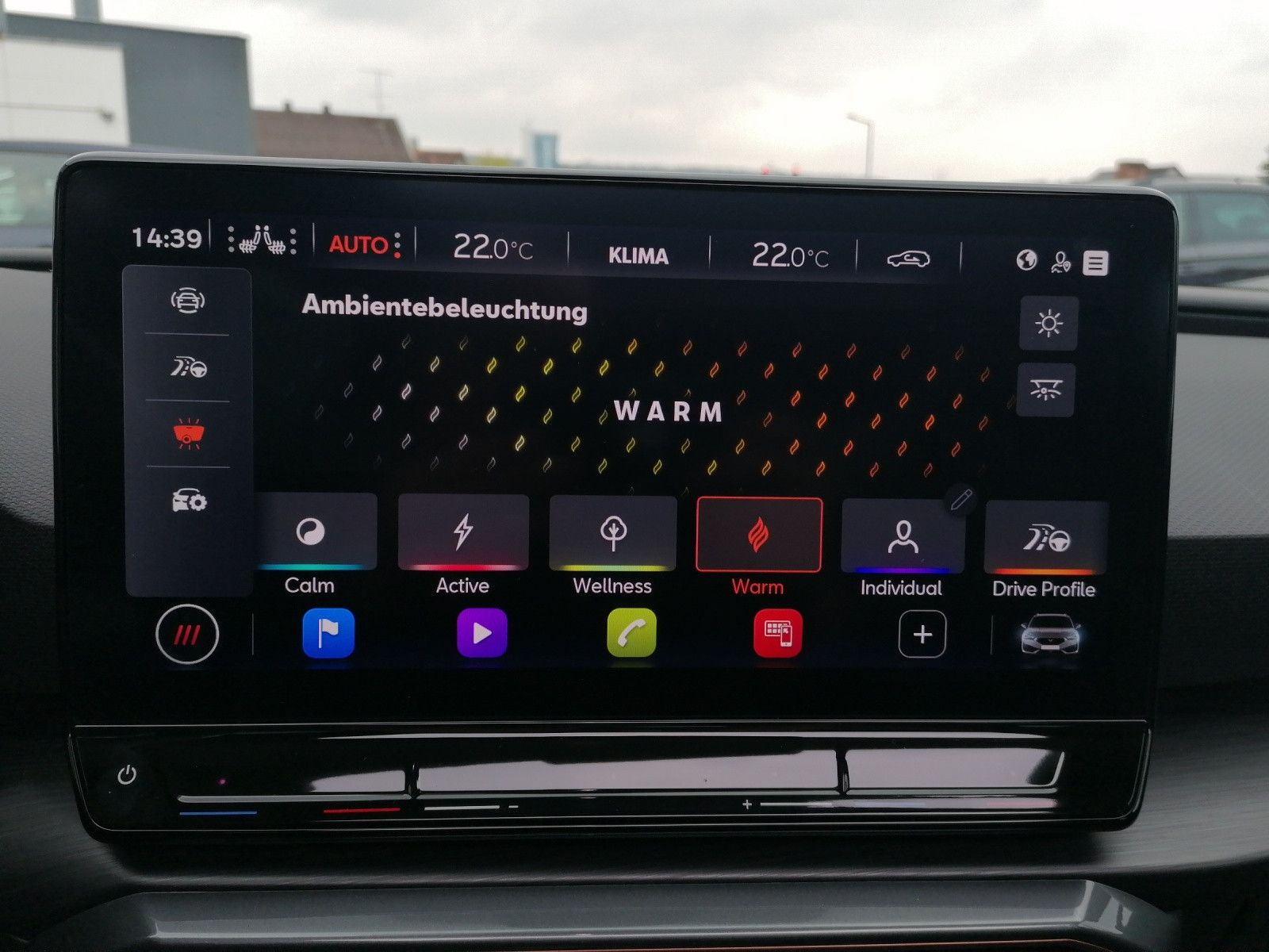 Fahrzeugabbildung CUPRA Leon Sportstourer 2.0 TSI VZ DSG DCC BEATS MATRI