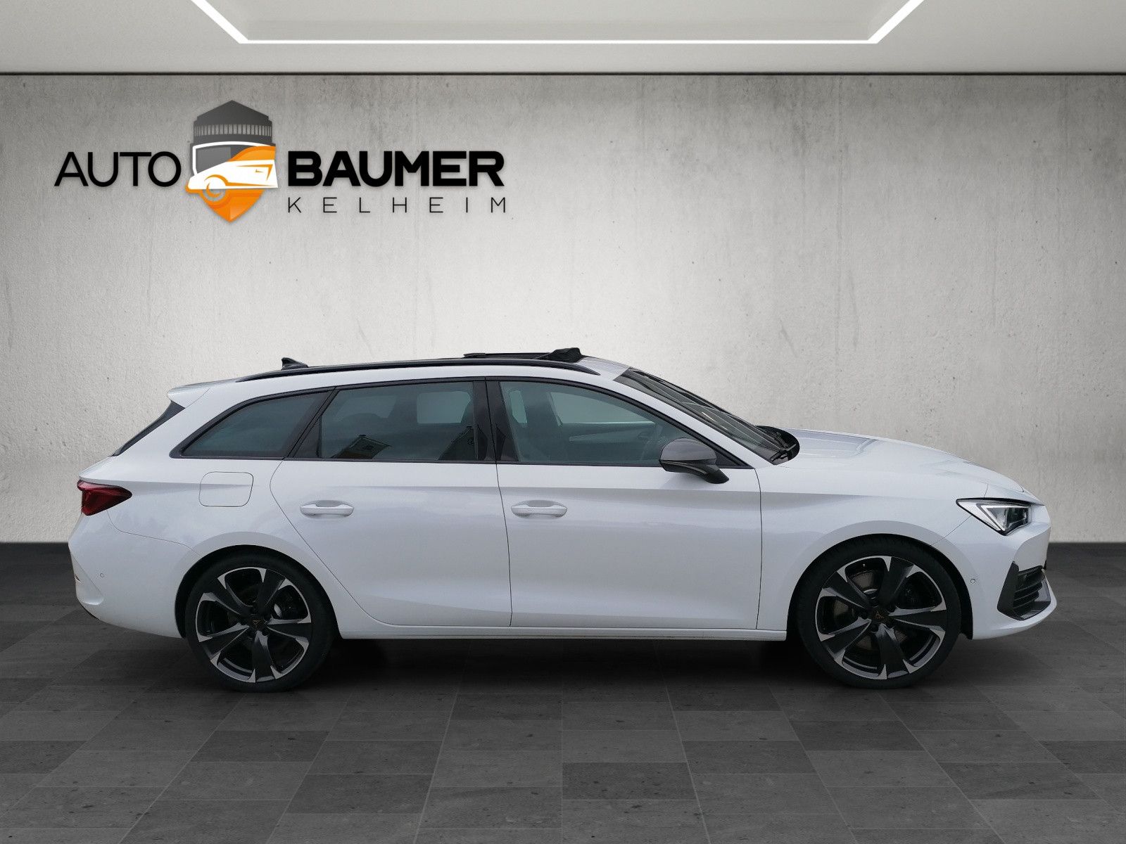 Fahrzeugabbildung CUPRA Leon Sportstourer 2.0 TSI VZ DSG DCC BEATS MATRI