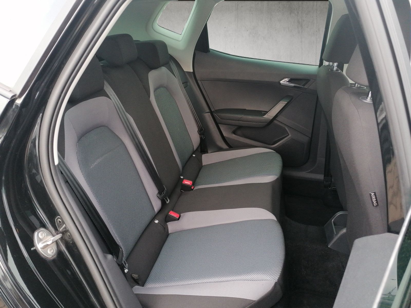 Fahrzeugabbildung SEAT Arona 1.0 TGI Style CNG ACC KAM BLIND SP NAVI