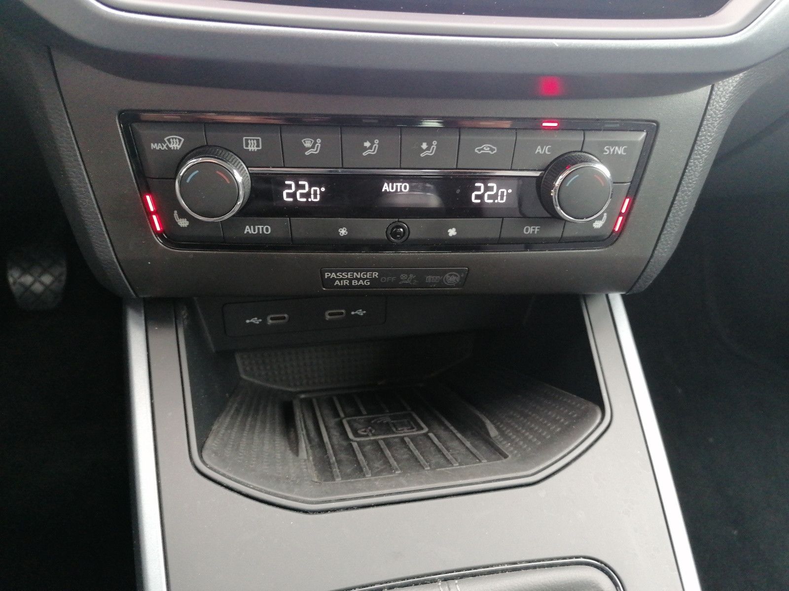 Fahrzeugabbildung SEAT Arona 1.0 TGI Style CNG ACC KAM BLIND SP NAVI