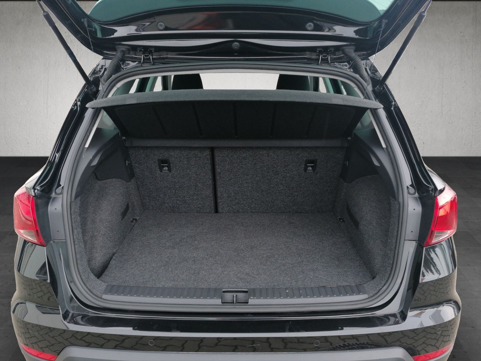 Fahrzeugabbildung SEAT Arona 1.0 TGI Style CNG ACC KAM BLIND SP NAVI