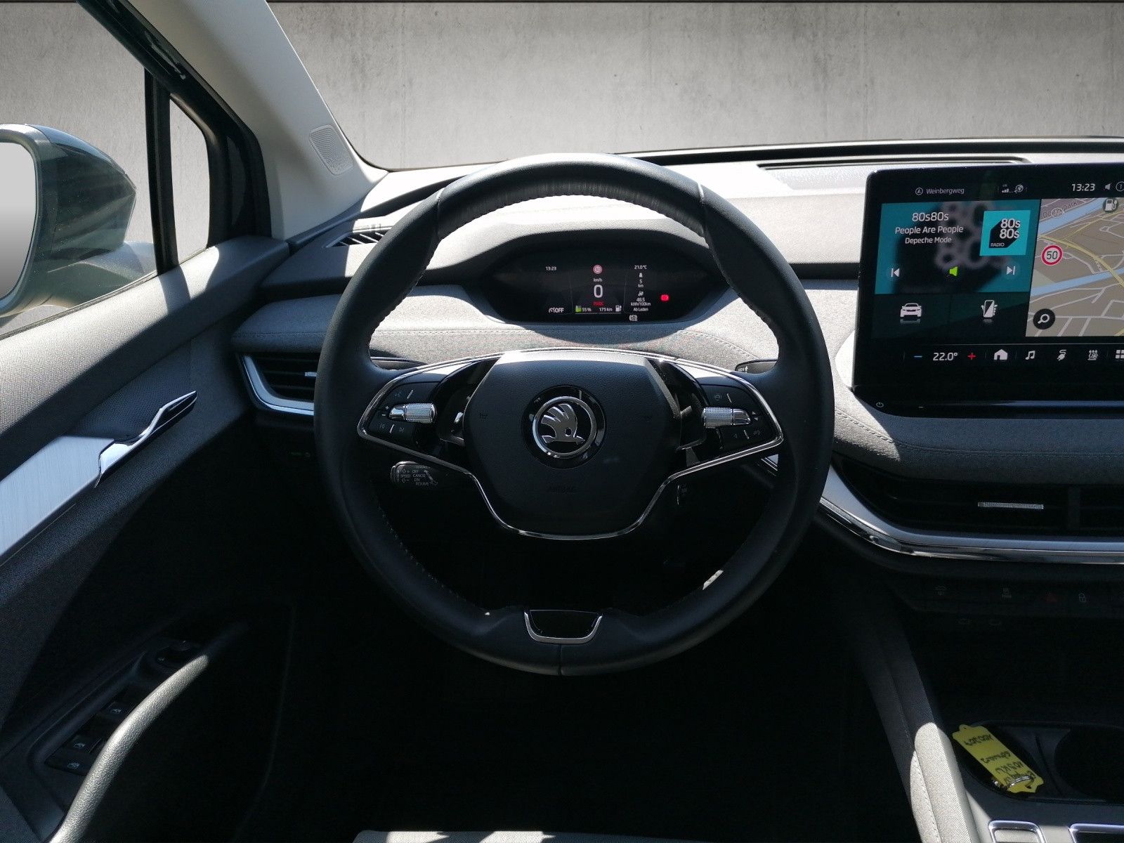 Fahrzeugabbildung SKODA Enyaq 50 Loft NAVI KAM PDC GRA CCS FOD: ACC mögl