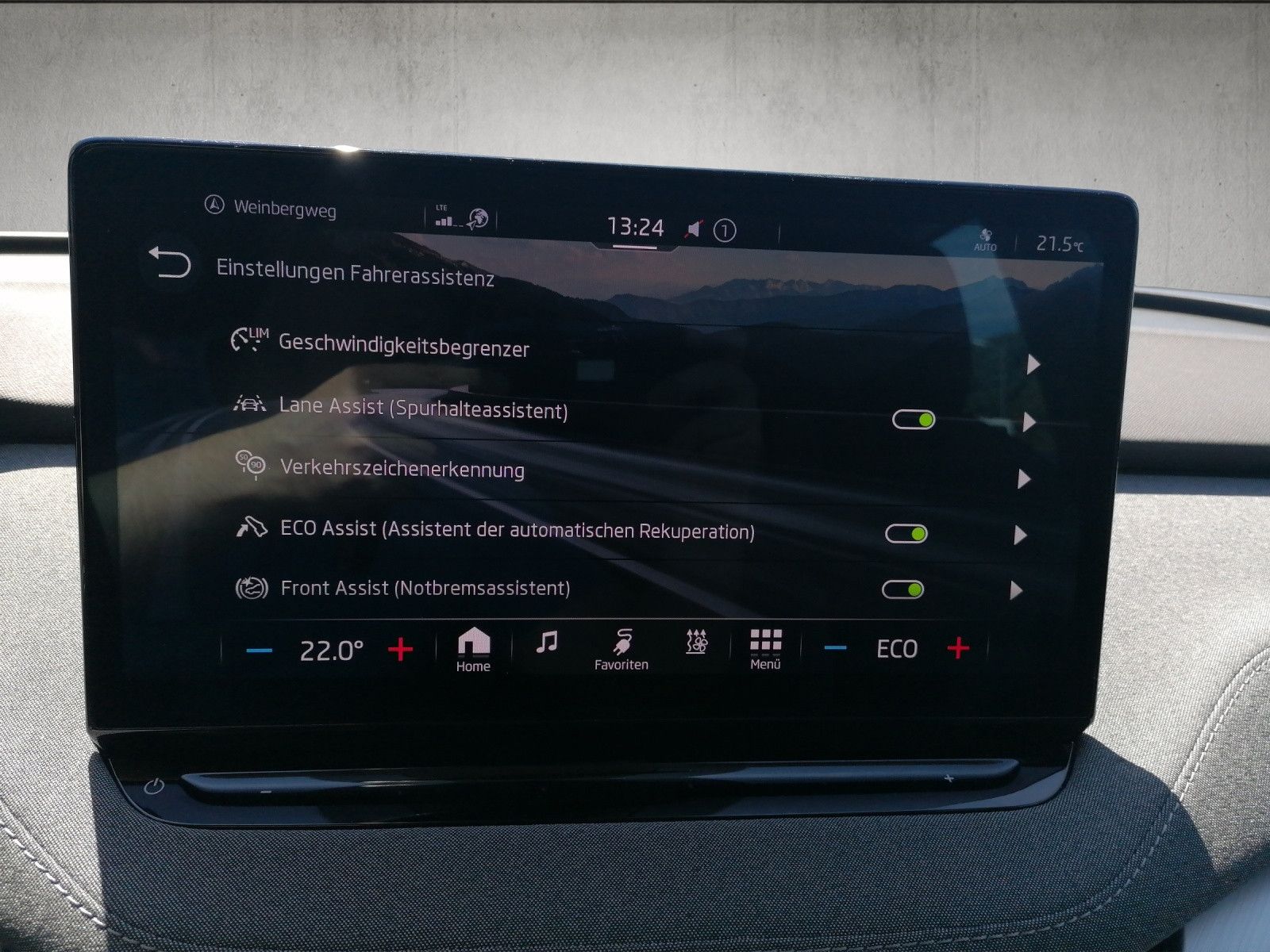Fahrzeugabbildung SKODA Enyaq 50 Loft NAVI KAM PDC GRA CCS FOD: ACC mögl