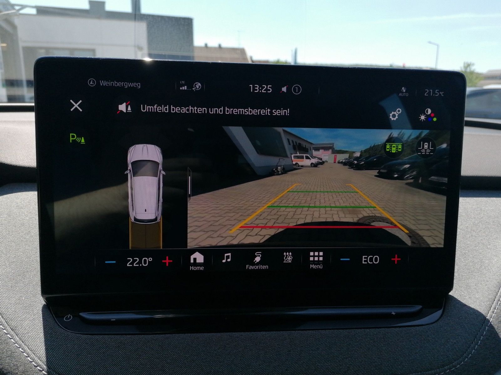 Fahrzeugabbildung SKODA Enyaq 50 Loft NAVI KAM PDC GRA CCS FOD: ACC mögl