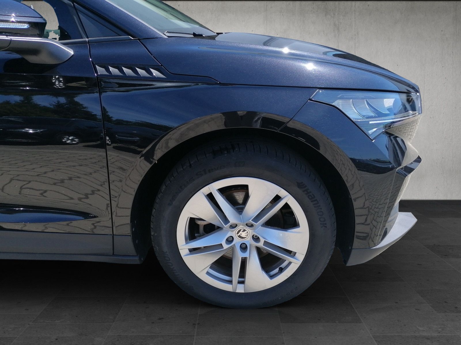 Fahrzeugabbildung SKODA Enyaq 50 Loft NAVI KAM PDC GRA CCS FOD: ACC mögl