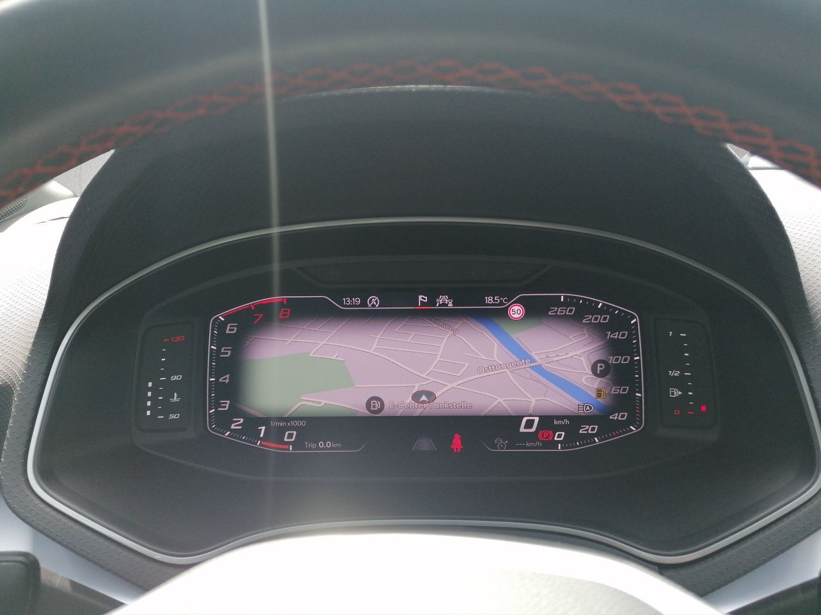 Fahrzeugabbildung SEAT Arona 1.0 TSI FR GJR NAVI BLIND SP ACC FULL KAM