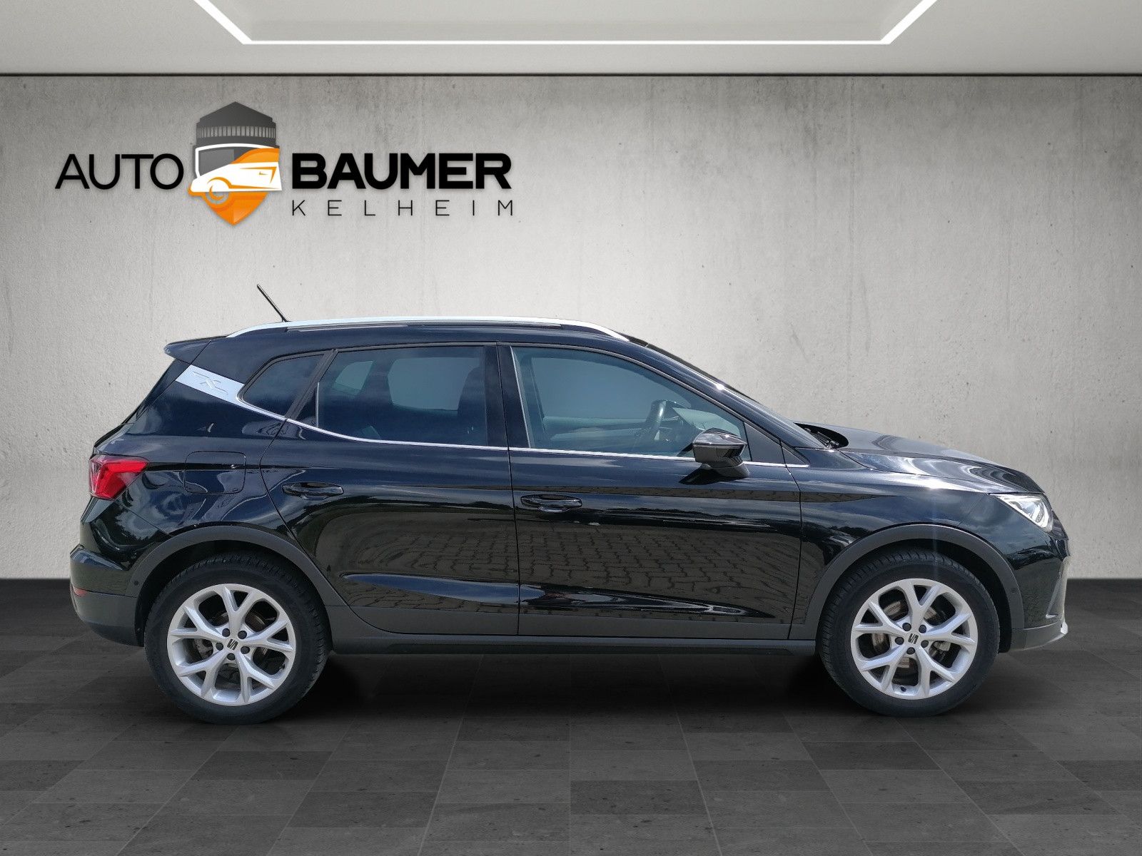 Fahrzeugabbildung SEAT Arona 1.0 TSI FR GJR NAVI BLIND SP ACC FULL KAM