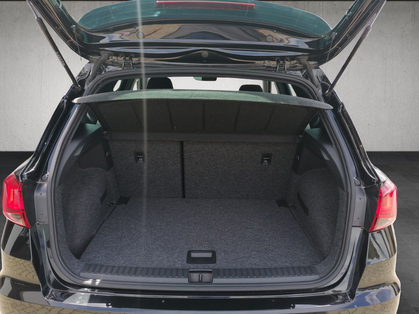 Fahrzeugabbildung SEAT Arona 1.0 TSI FR GJR NAVI BLIND SP ACC FULL KAM