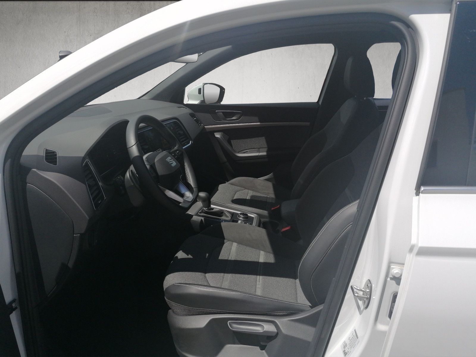 Fahrzeugabbildung SEAT Ateca 1.5 TSI Xperience DSG FAP XL elHK GJR