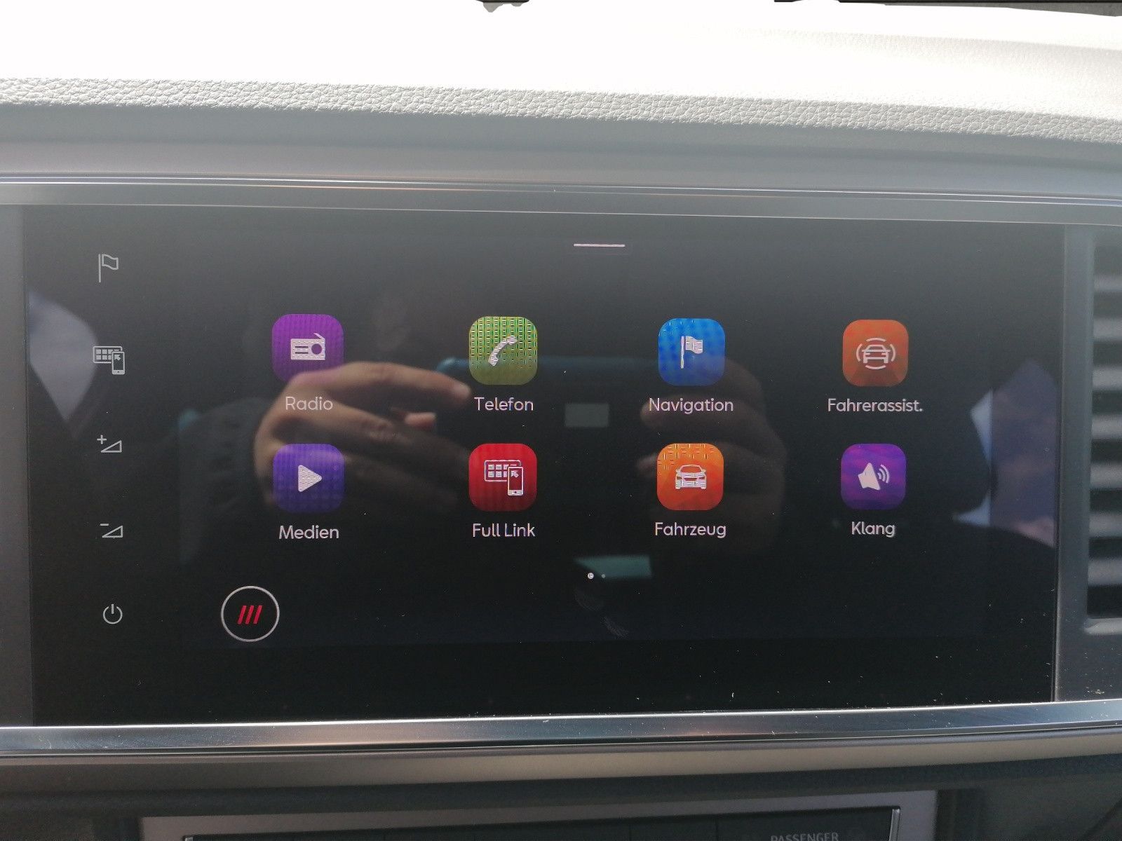 Fahrzeugabbildung SEAT Ateca 1.5 TSI Xperience DSG FAP XL elHK GJR