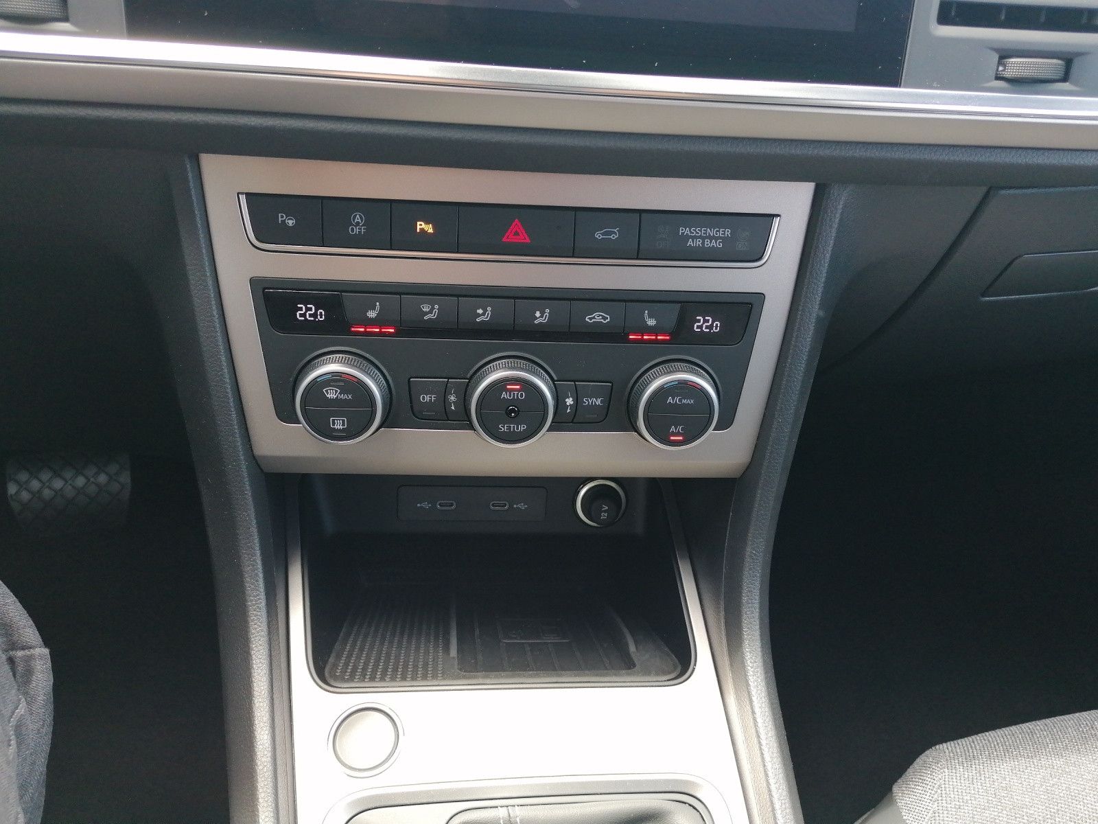 Fahrzeugabbildung SEAT Ateca 1.5 TSI Xperience DSG FAP XL elHK GJR