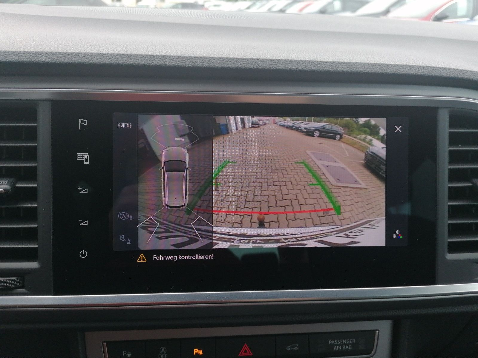 Fahrzeugabbildung SEAT Ateca 1.5 TSI FR DSG AHK FAP L elHK BEATS