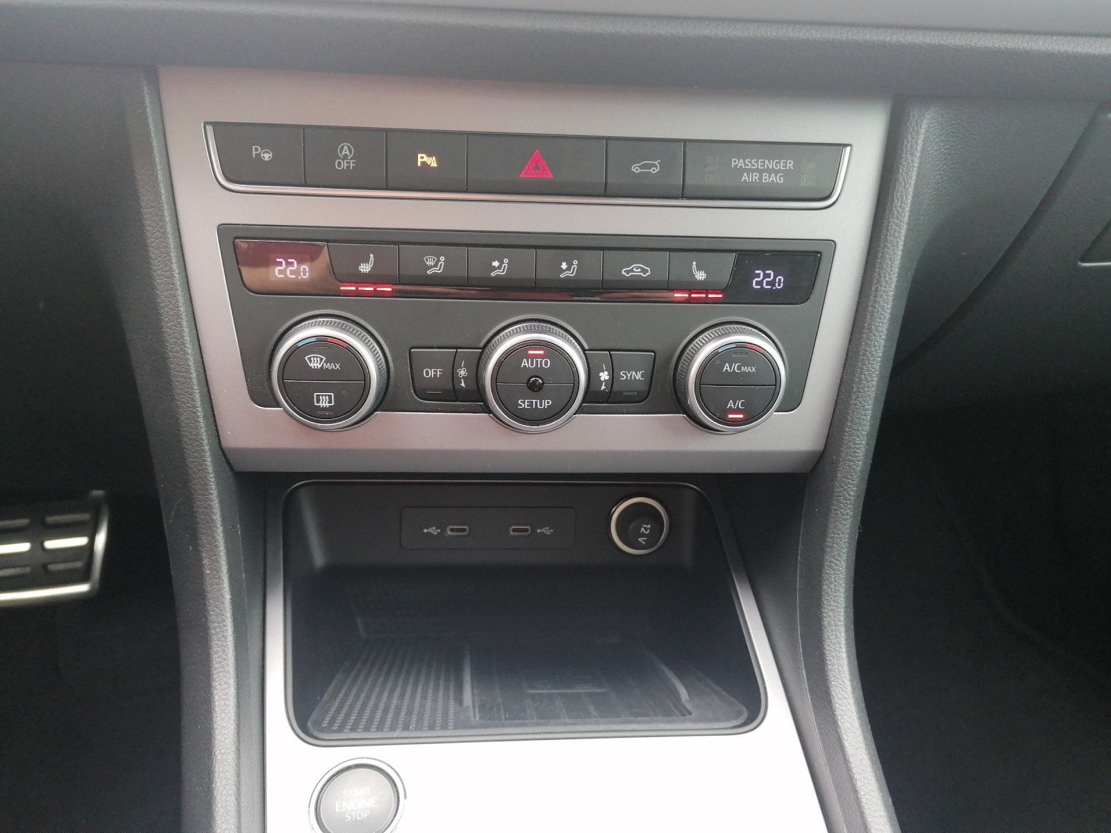 Fahrzeugabbildung SEAT Ateca 1.5 TSI FR DSG AHK FAP L elHK BEATS