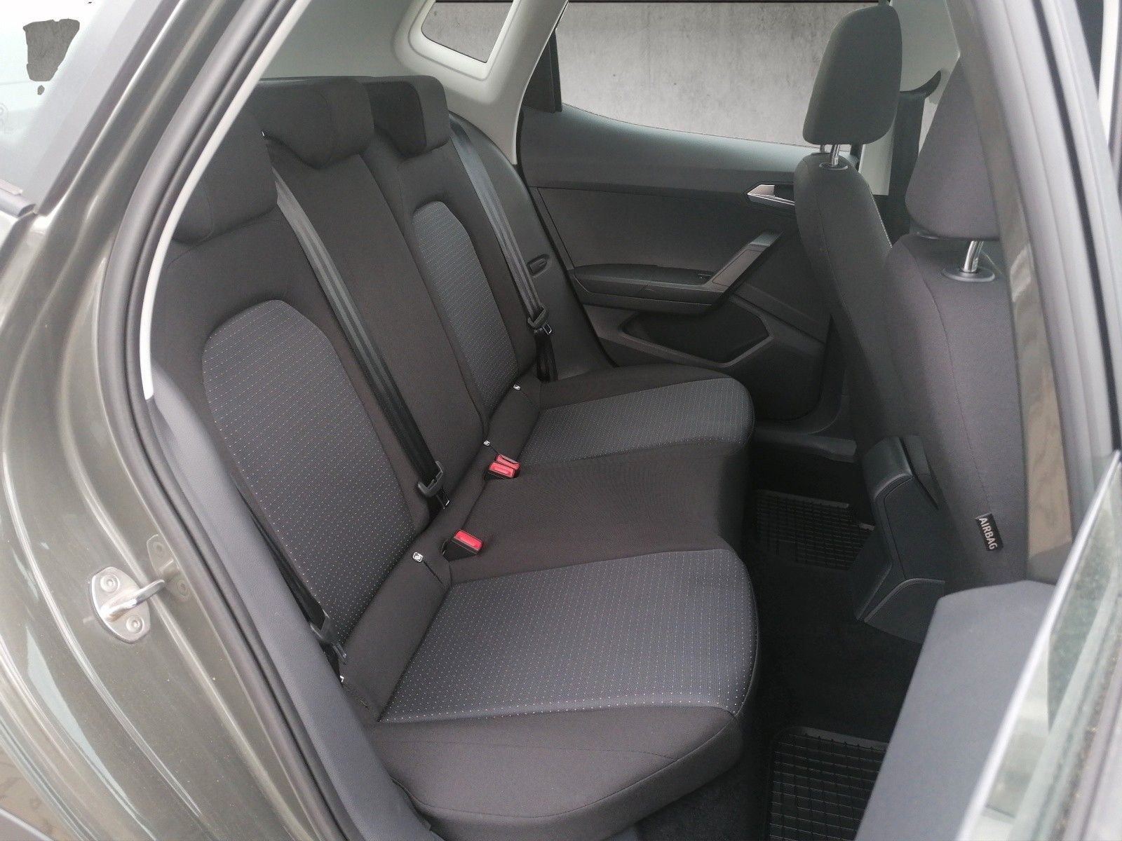 Fahrzeugabbildung SEAT Arona 1.0 TSI Style Edition DSG ACC FULL LINK