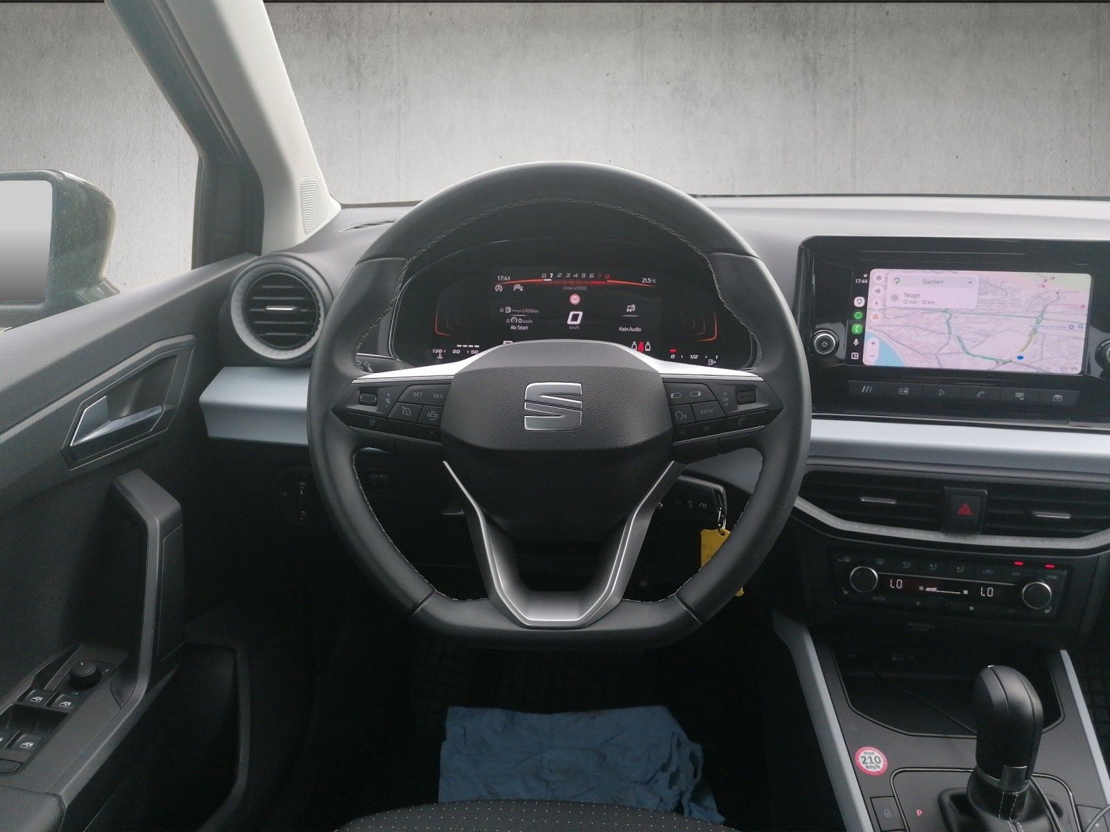 Fahrzeugabbildung SEAT Arona 1.0 TSI Style Edition DSG ACC FULL LINK