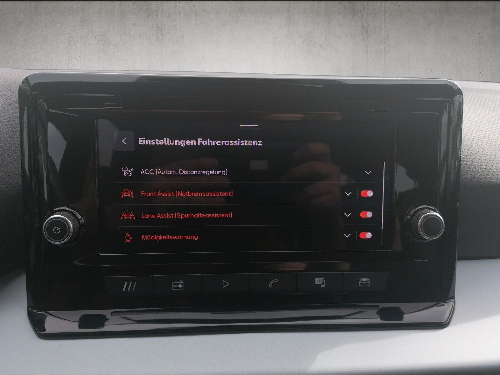 Fahrzeugabbildung SEAT Arona 1.0 TSI Style Edition DSG ACC FULL LINK