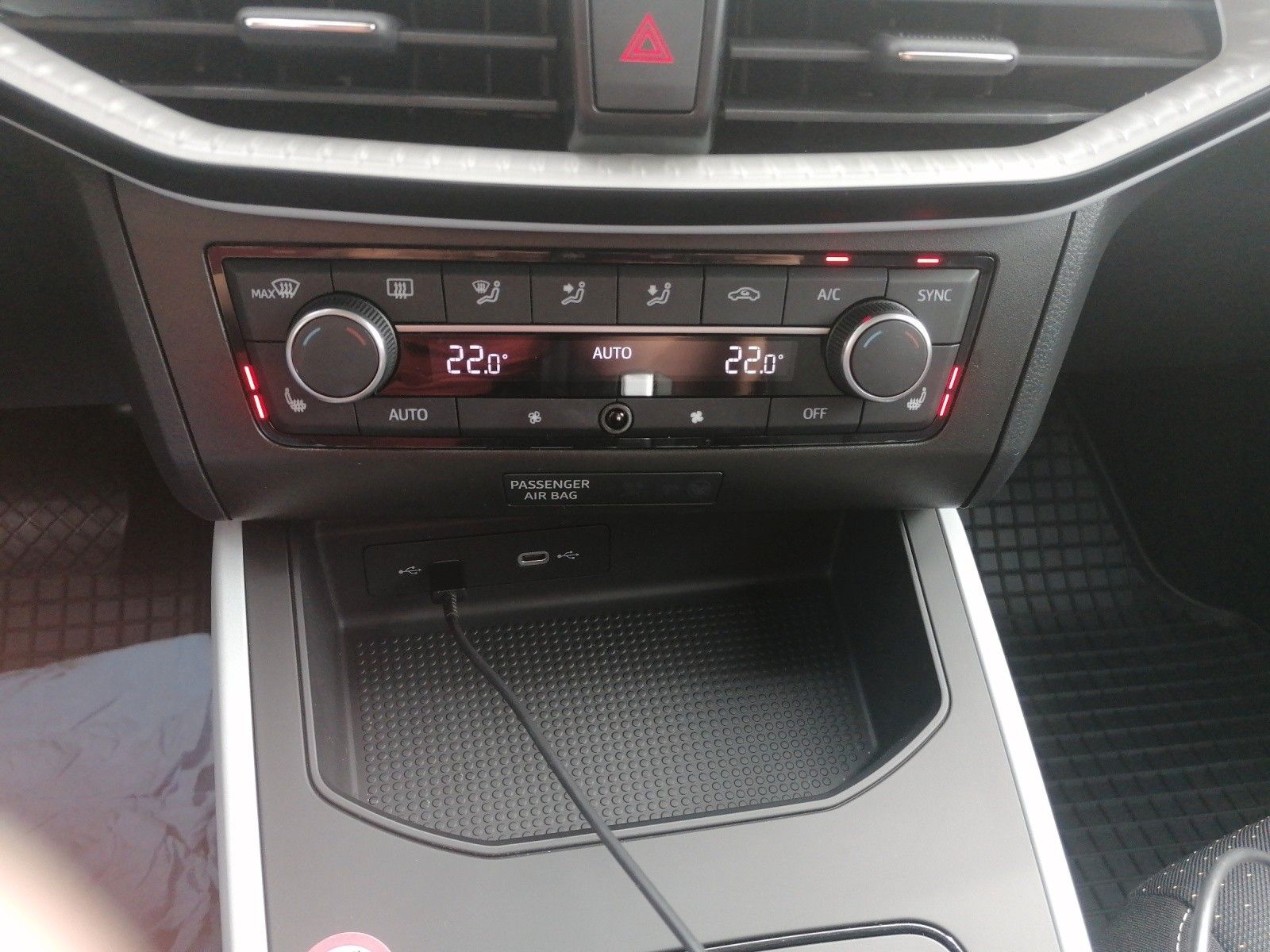 Fahrzeugabbildung SEAT Arona 1.0 TSI Style Edition DSG ACC FULL LINK