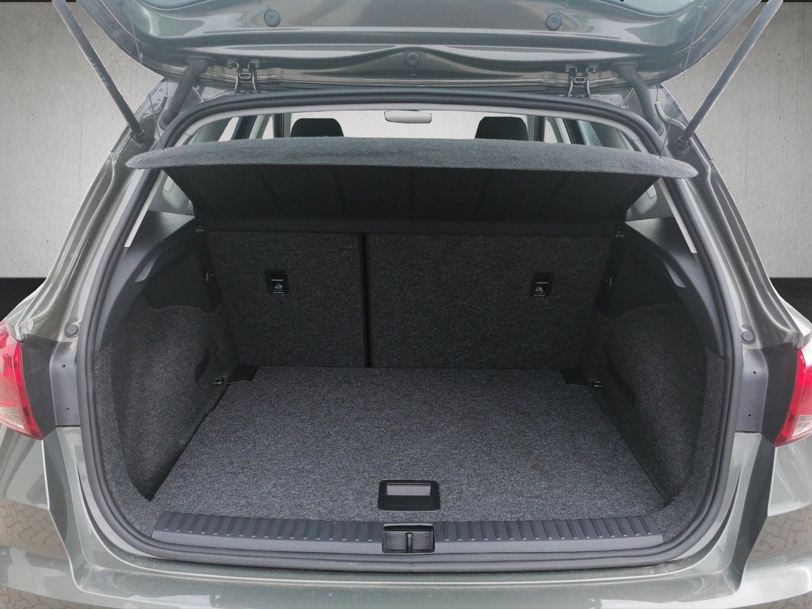 Fahrzeugabbildung SEAT Arona 1.0 TSI Style Edition DSG ACC FULL LINK