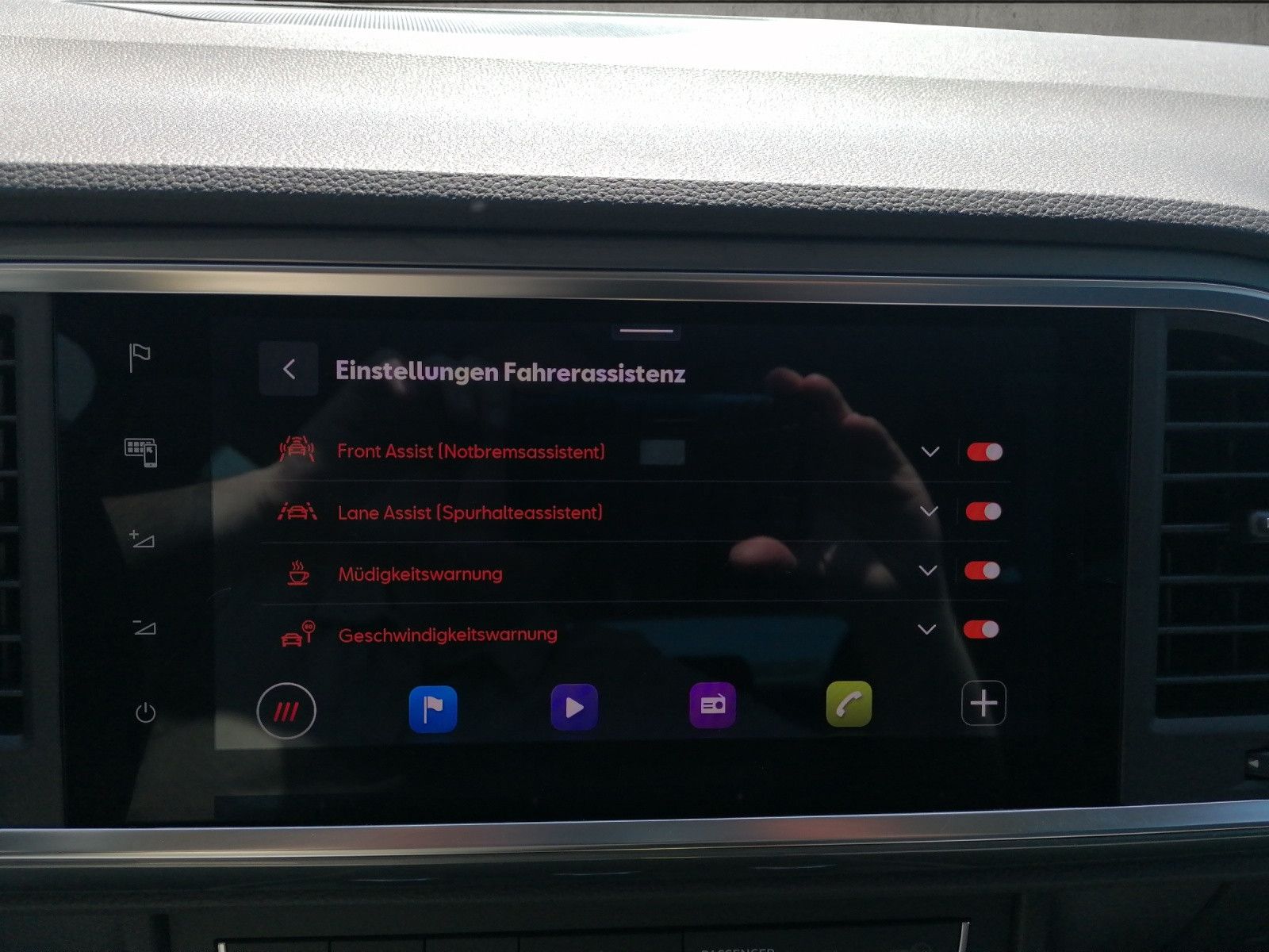 Fahrzeugabbildung SEAT Ateca 1.5 TSI Style Road Edition