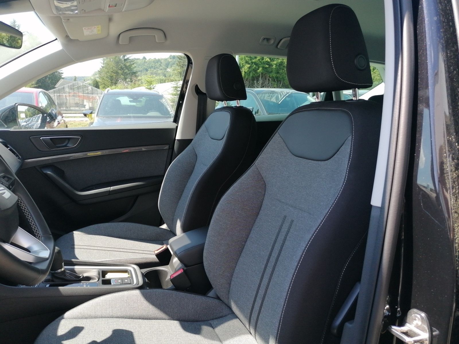 Fahrzeugabbildung SEAT Ateca 1.5 TSI Style Road Edition