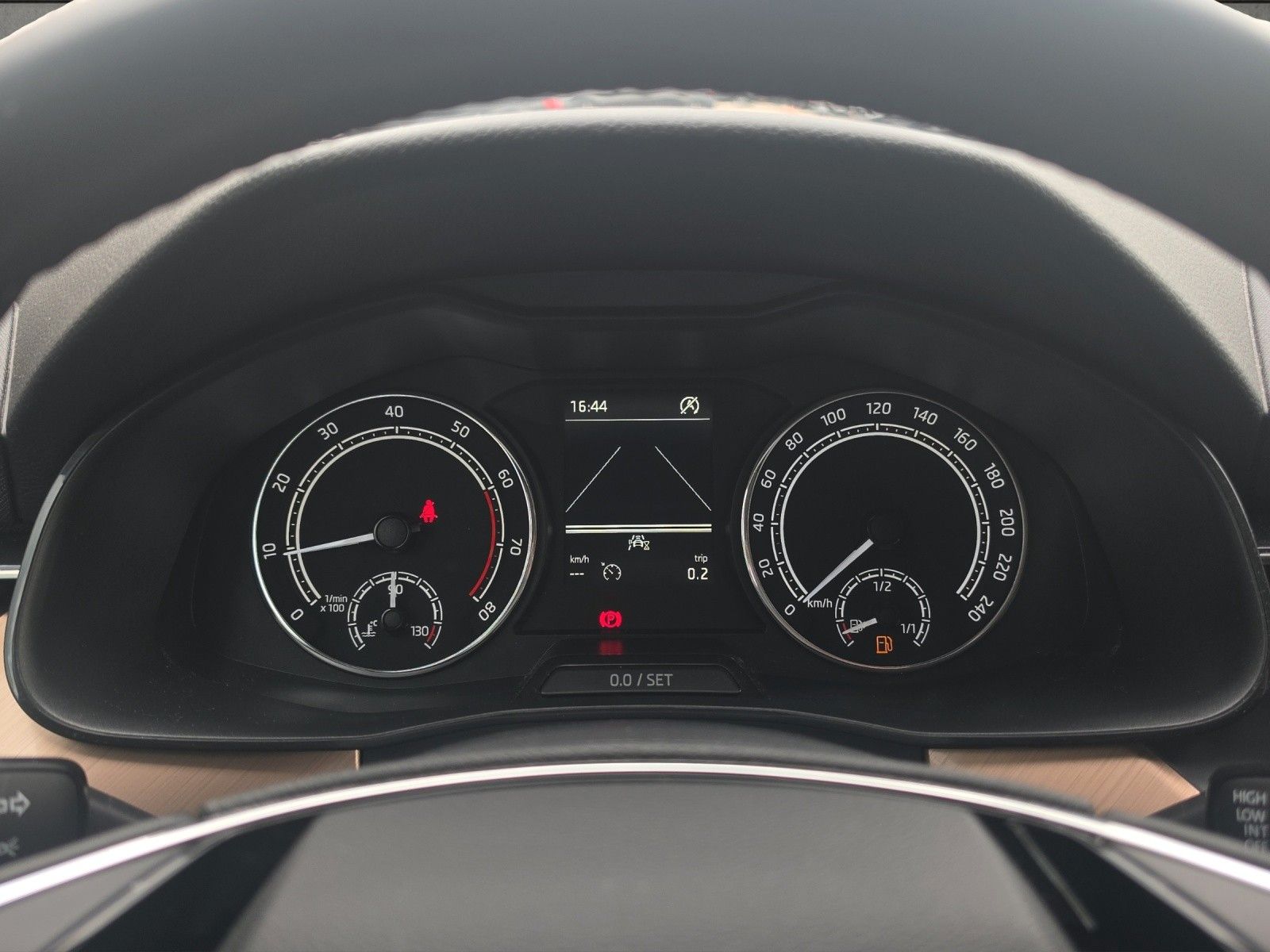 Fahrzeugabbildung SKODA Kamiq 1.5 TSI Style AHK Smart Link Kamera