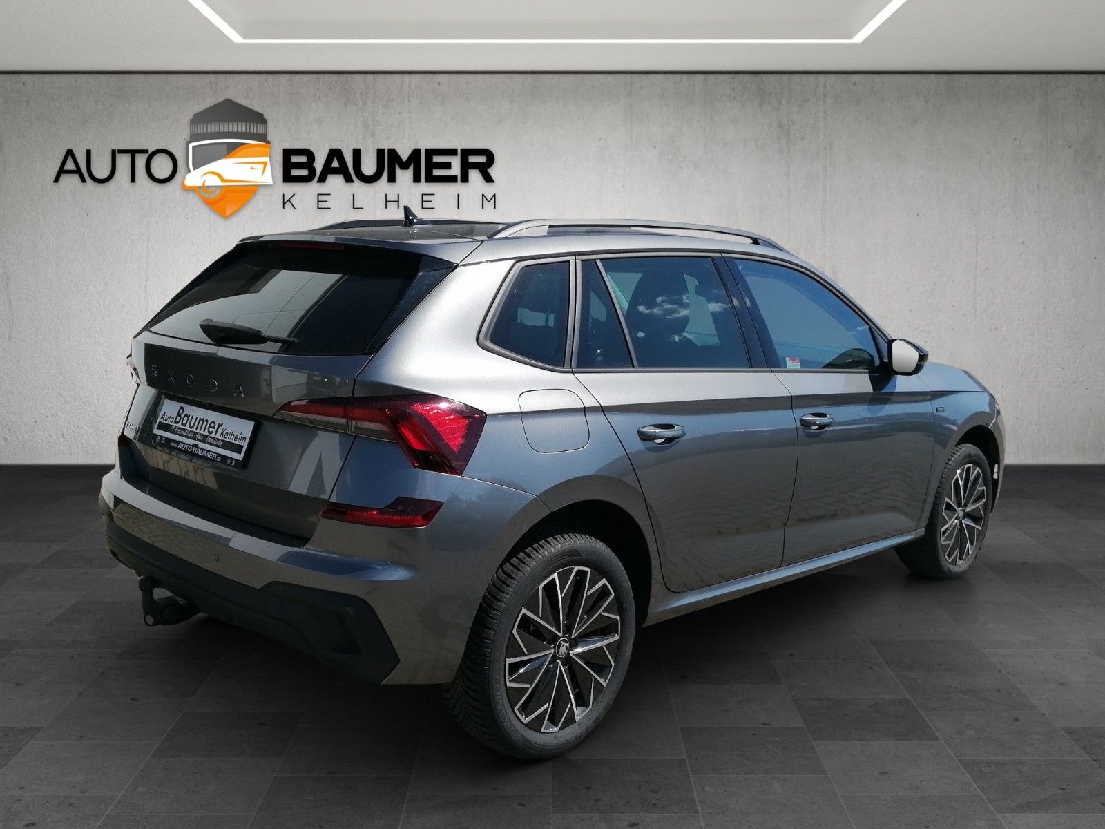 Fahrzeugabbildung SKODA Kamiq 1.5 TSI Selection DSG AHK MATRIX NAVI KAM