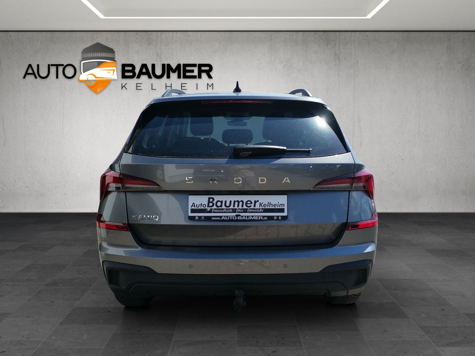 Fahrzeugabbildung SKODA Kamiq 1.5 TSI Selection DSG AHK MATRIX NAVI KAM