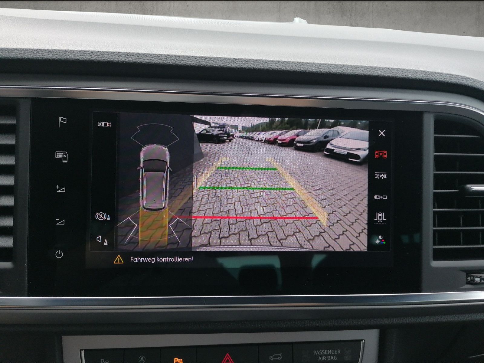 Fahrzeugabbildung SEAT Ateca 2.0 TDI FR DSG AHK FAP XL elHK Dinamica