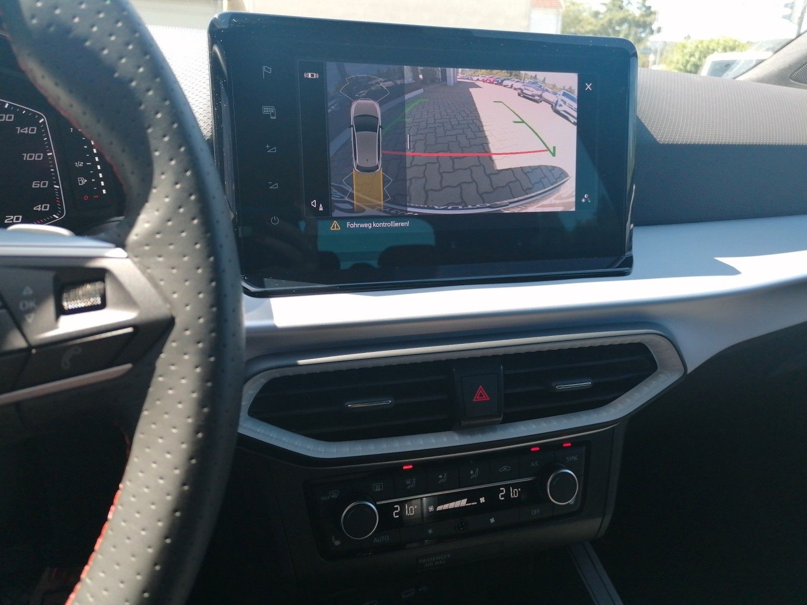 Fahrzeugabbildung SEAT Ibiza 1.5 TSI FR DSG GJR FAP XL KESSY DINAMICA