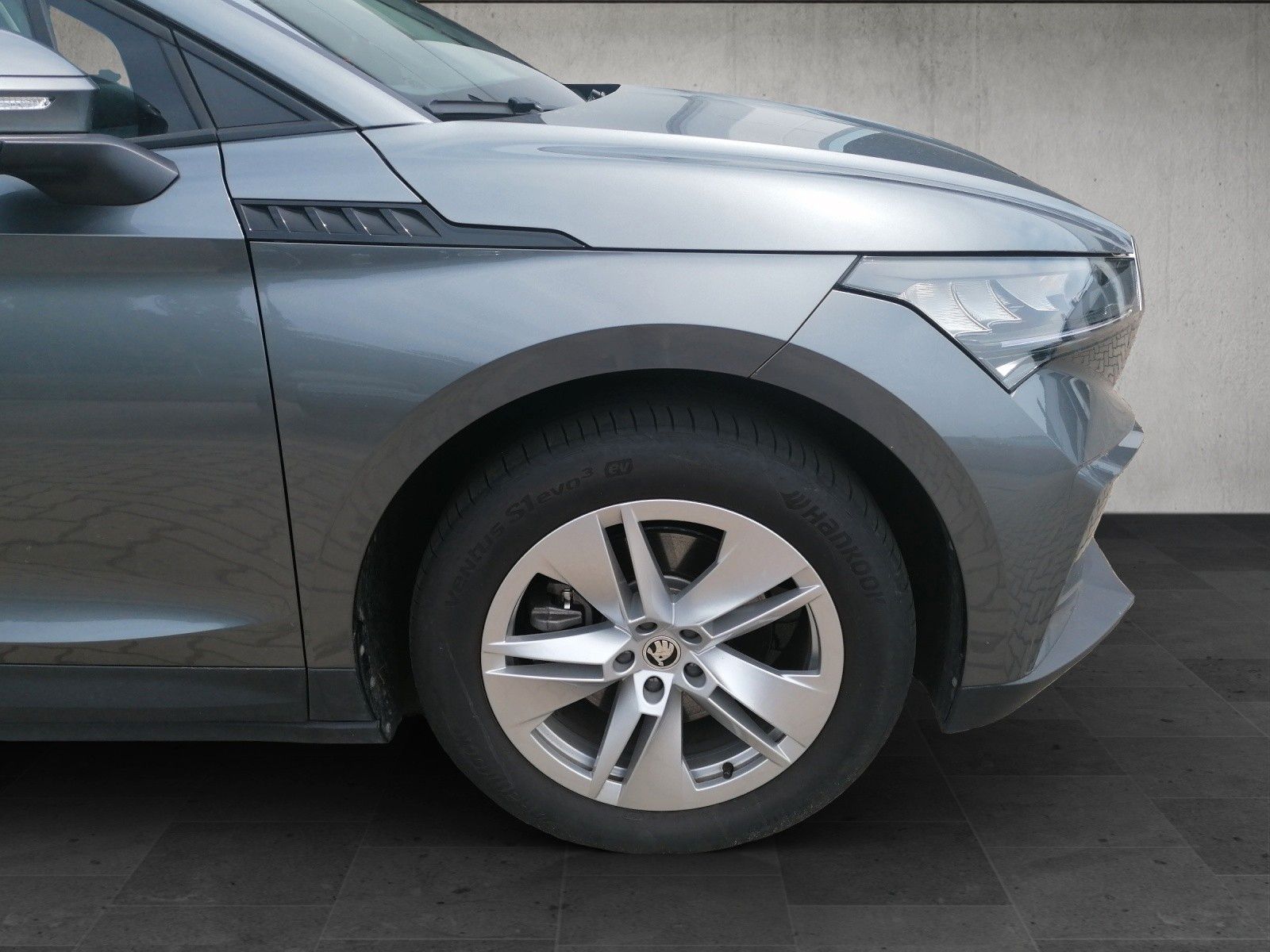 Fahrzeugabbildung SKODA Enyaq 60 Loft HEADPUMP ACC Family Totwink AHK vo