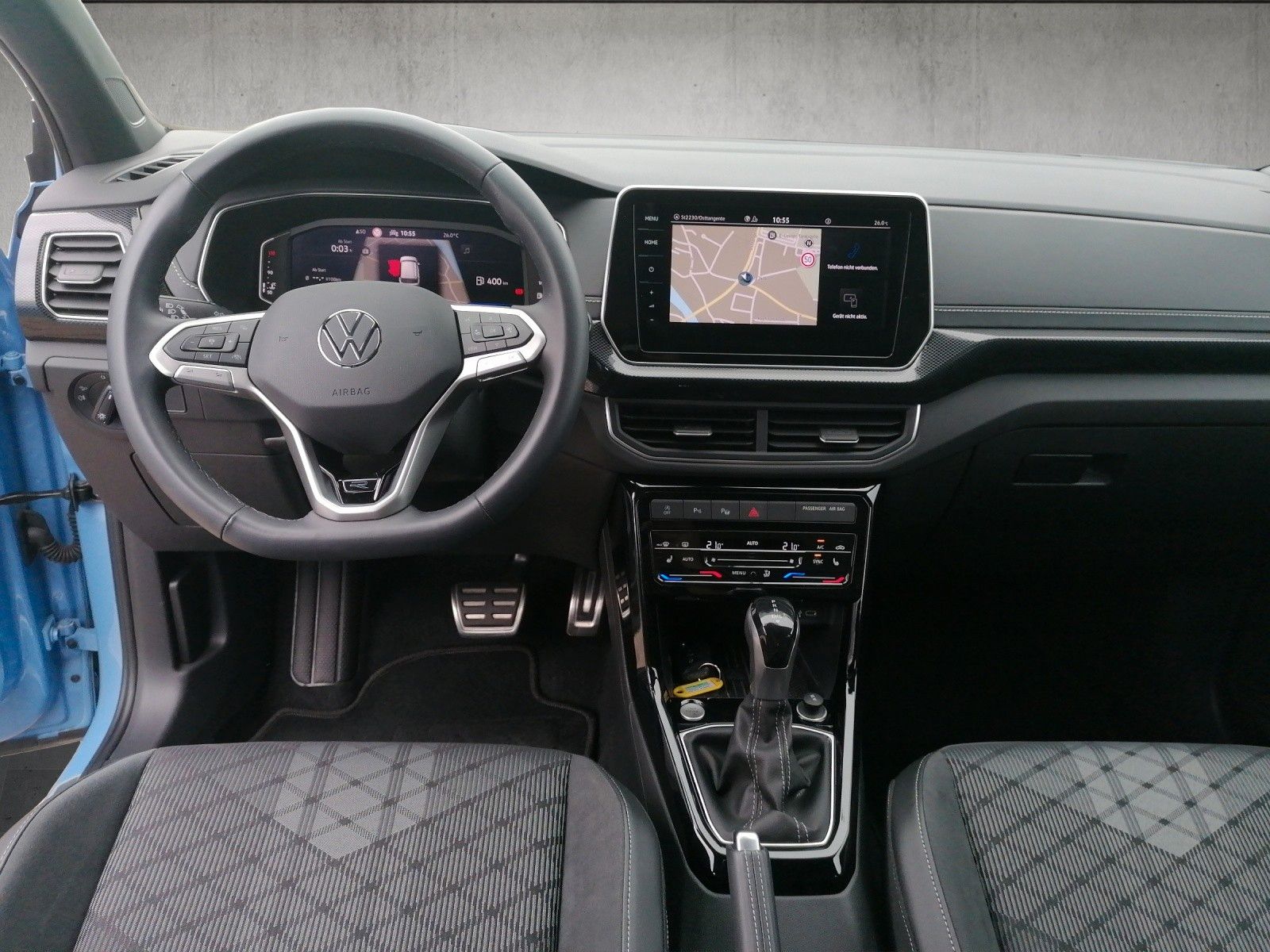 Fahrzeugabbildung Volkswagen T-Cross 1.5 TSI R-Line DSG AHK IQ MATRIX
