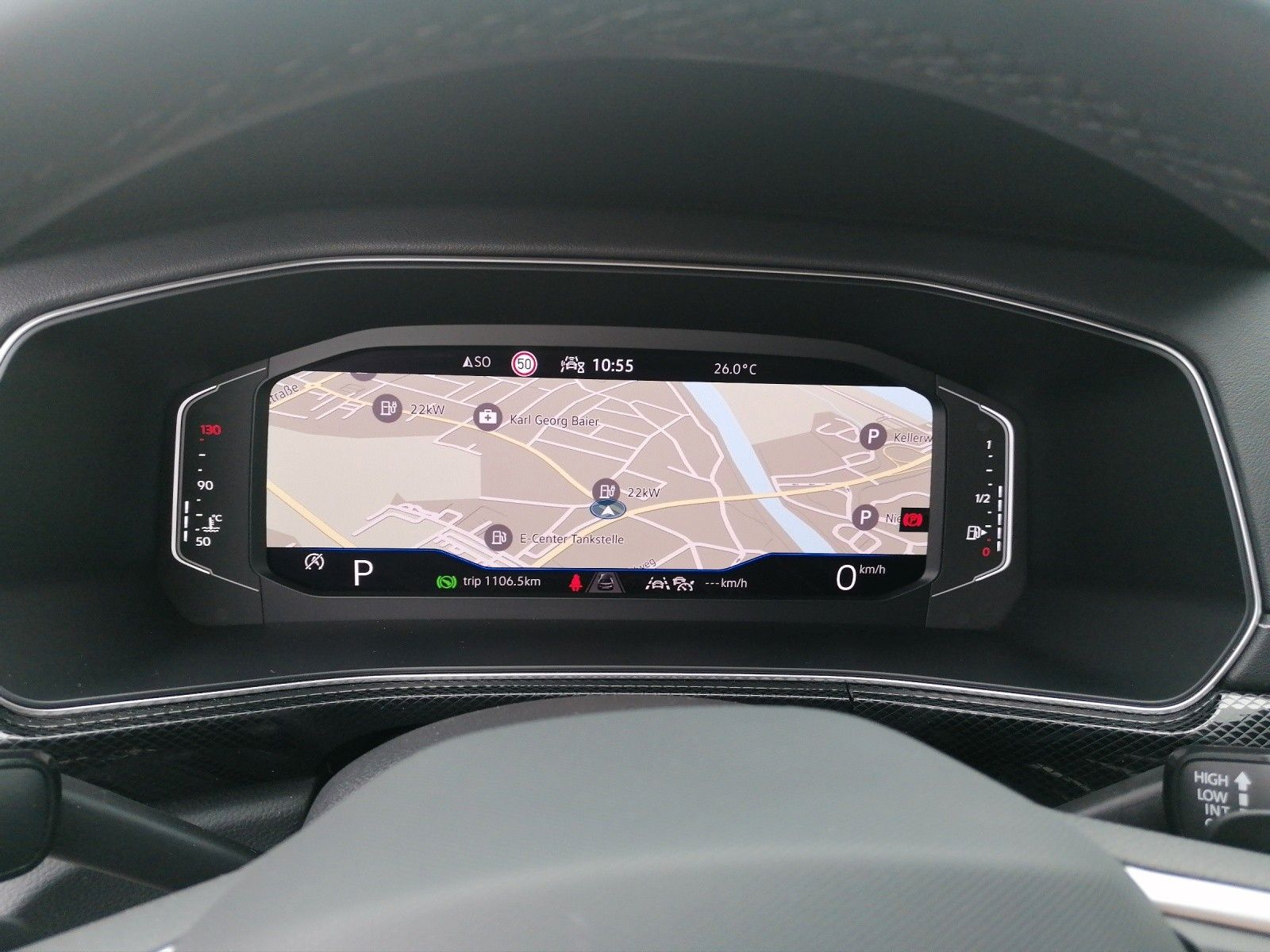 Fahrzeugabbildung Volkswagen T-Cross 1.5 TSI R-Line DSG AHK IQ MATRIX