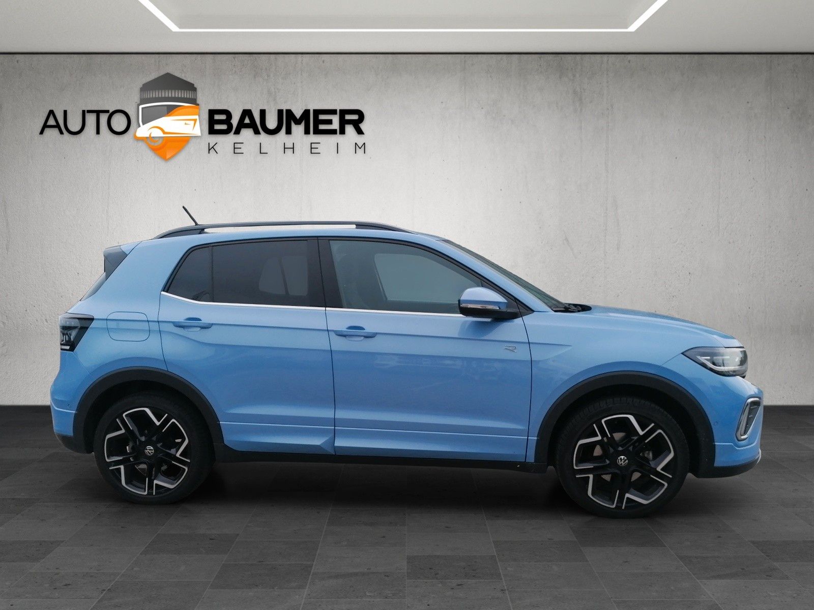 Fahrzeugabbildung Volkswagen T-Cross 1.5 TSI R-Line DSG AHK IQ MATRIX