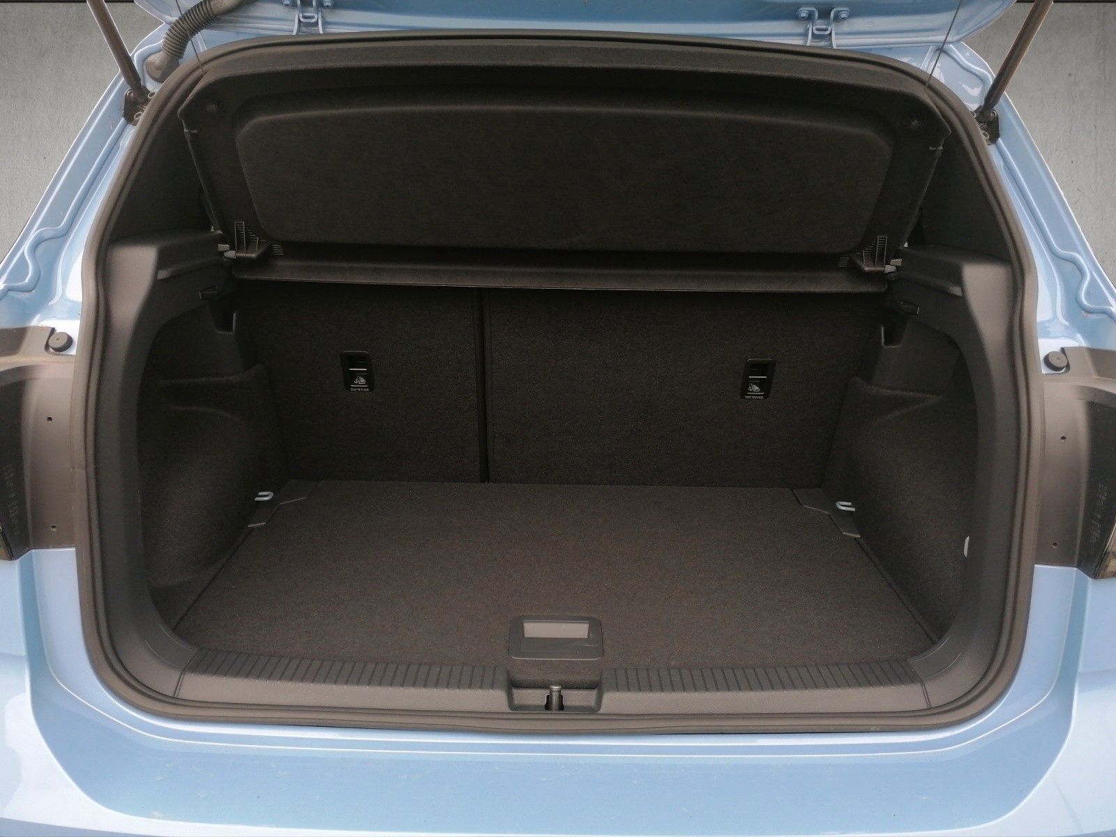 Fahrzeugabbildung Volkswagen T-Cross 1.5 TSI R-Line DSG AHK IQ MATRIX