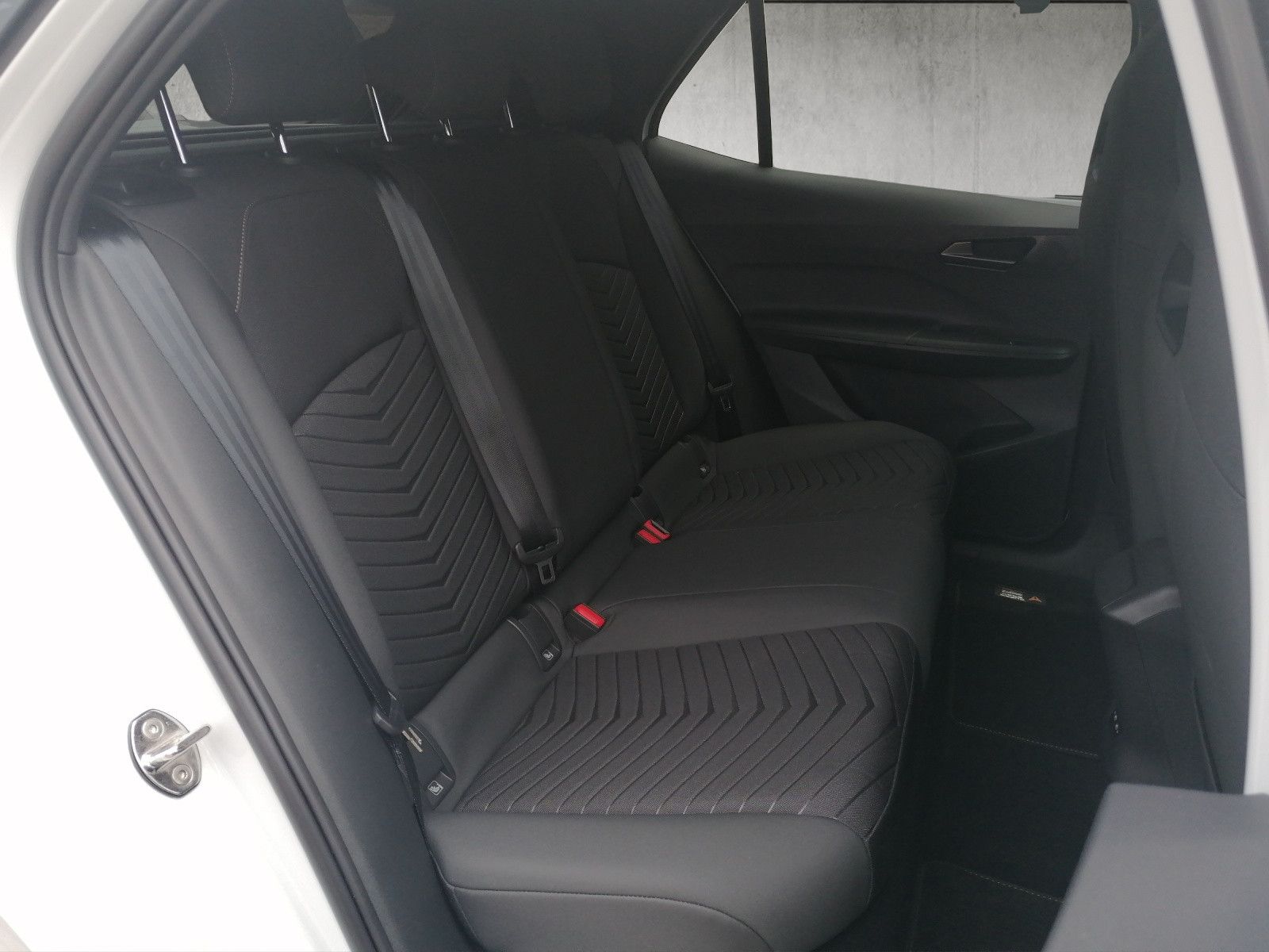 Fahrzeugabbildung CUPRA Born 62kWh 204PS Tech M Pilot M Cargo Below Zero