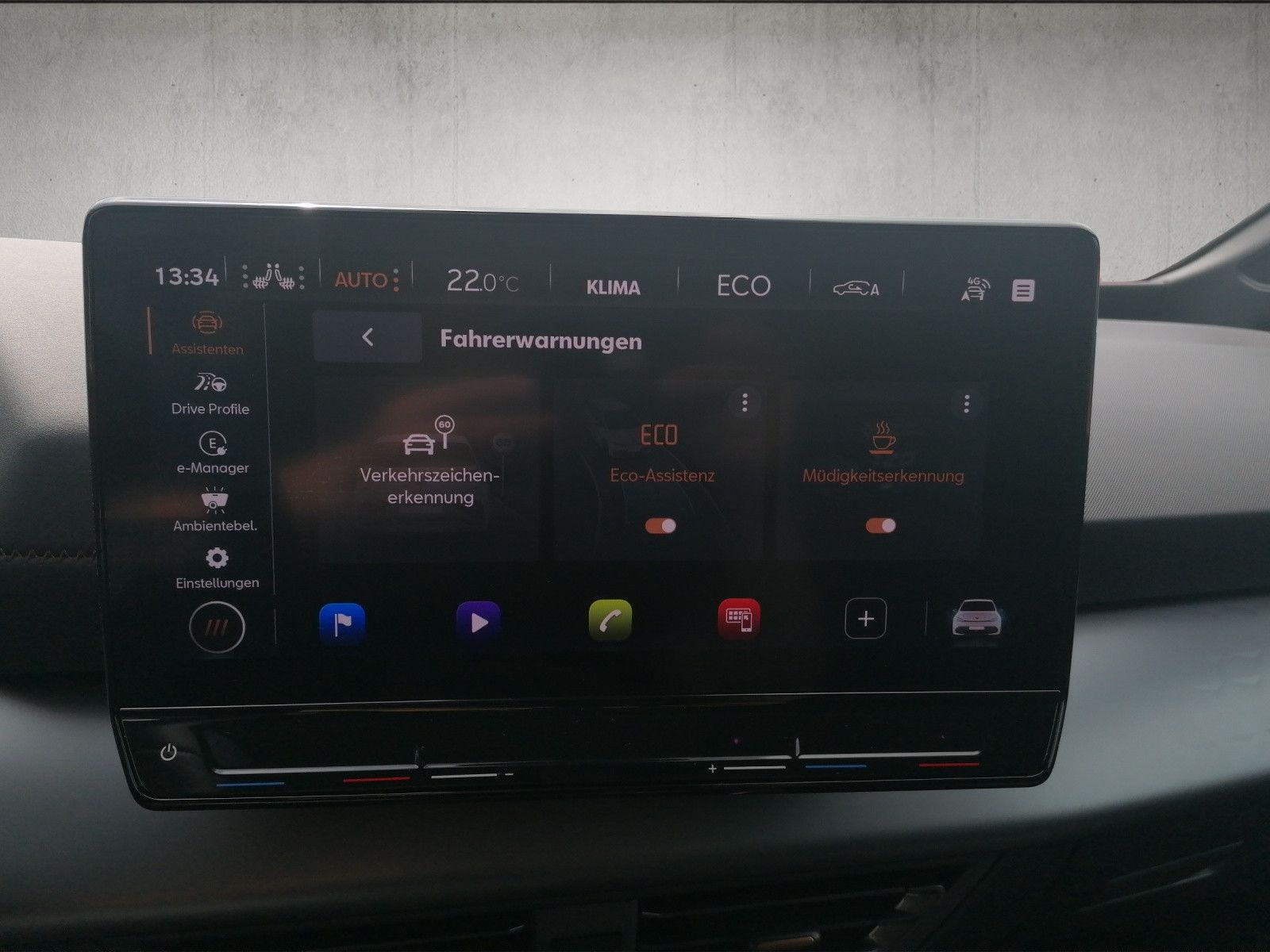 Fahrzeugabbildung CUPRA Born 62kWh 204PS Tech M Pilot M Cargo Below Zero