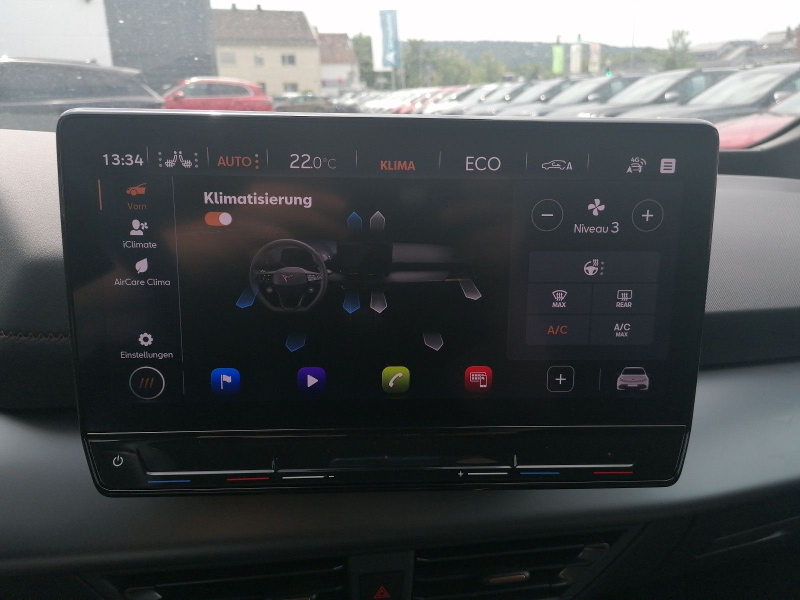Fahrzeugabbildung CUPRA Born 62kWh 204PS Tech M Pilot M Cargo Below Zero
