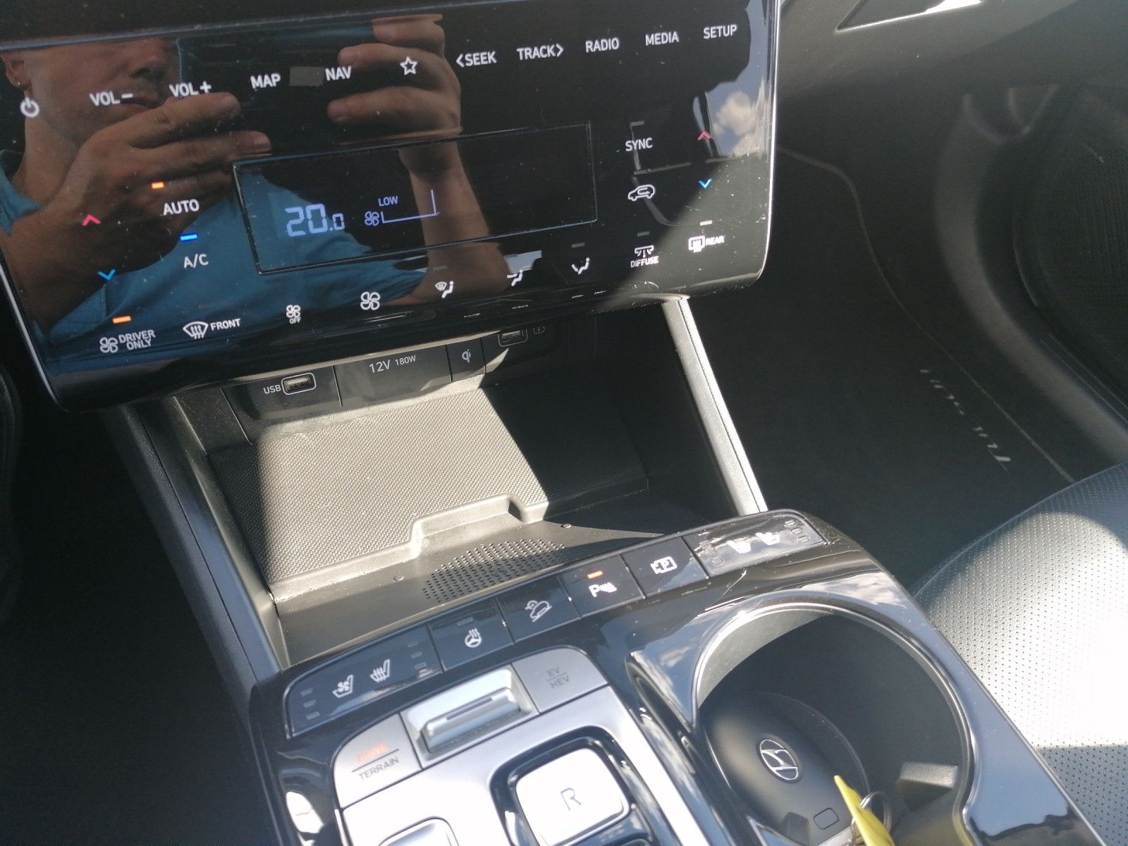 Fahrzeugabbildung Hyundai Tucson Prime Plug-In Hybrid 4WD AHK TOP AUSSTATT