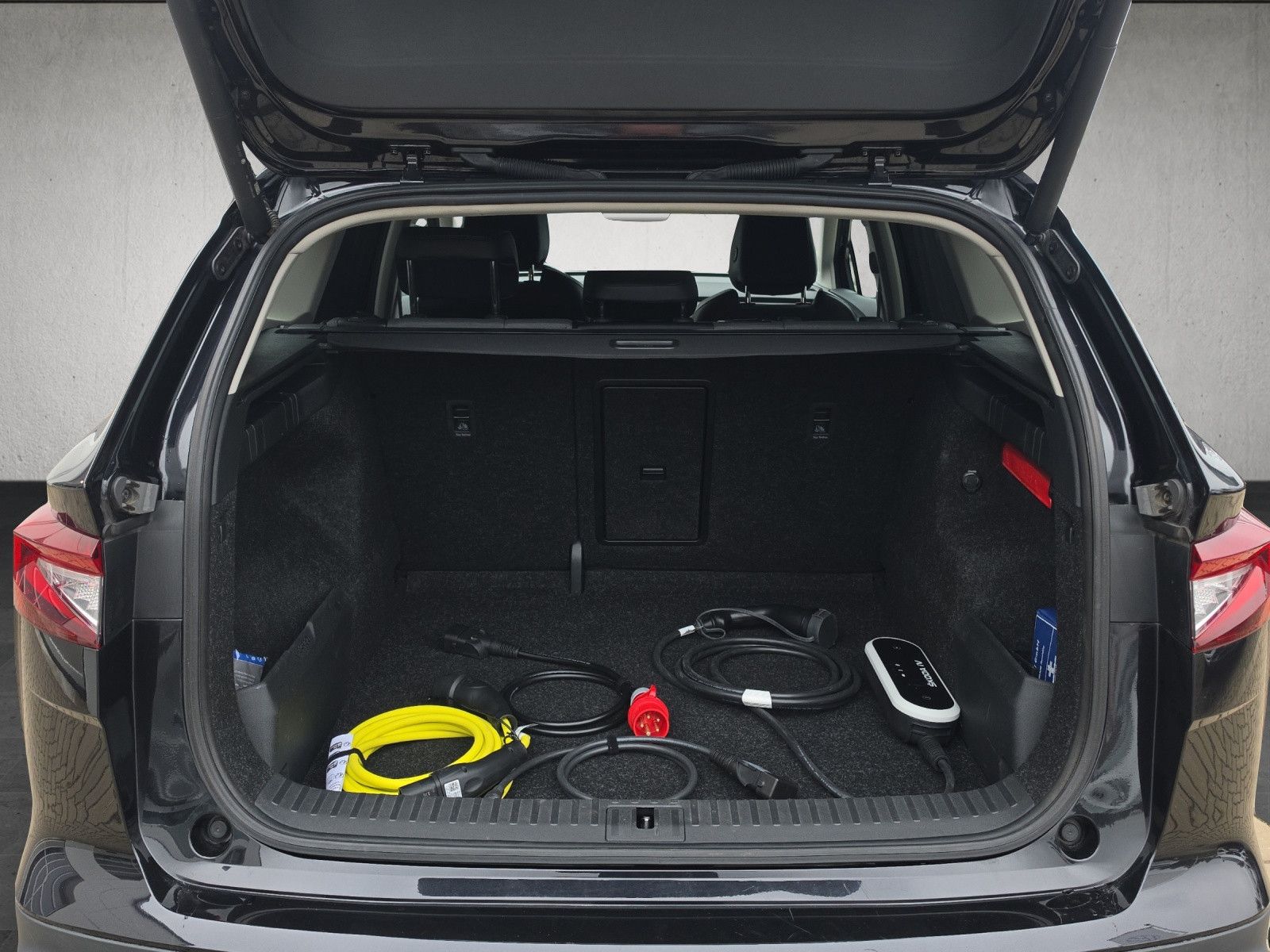Fahrzeugabbildung SKODA Enyaq 60 Loft FAMILY elHK FAP PLUS elSitz