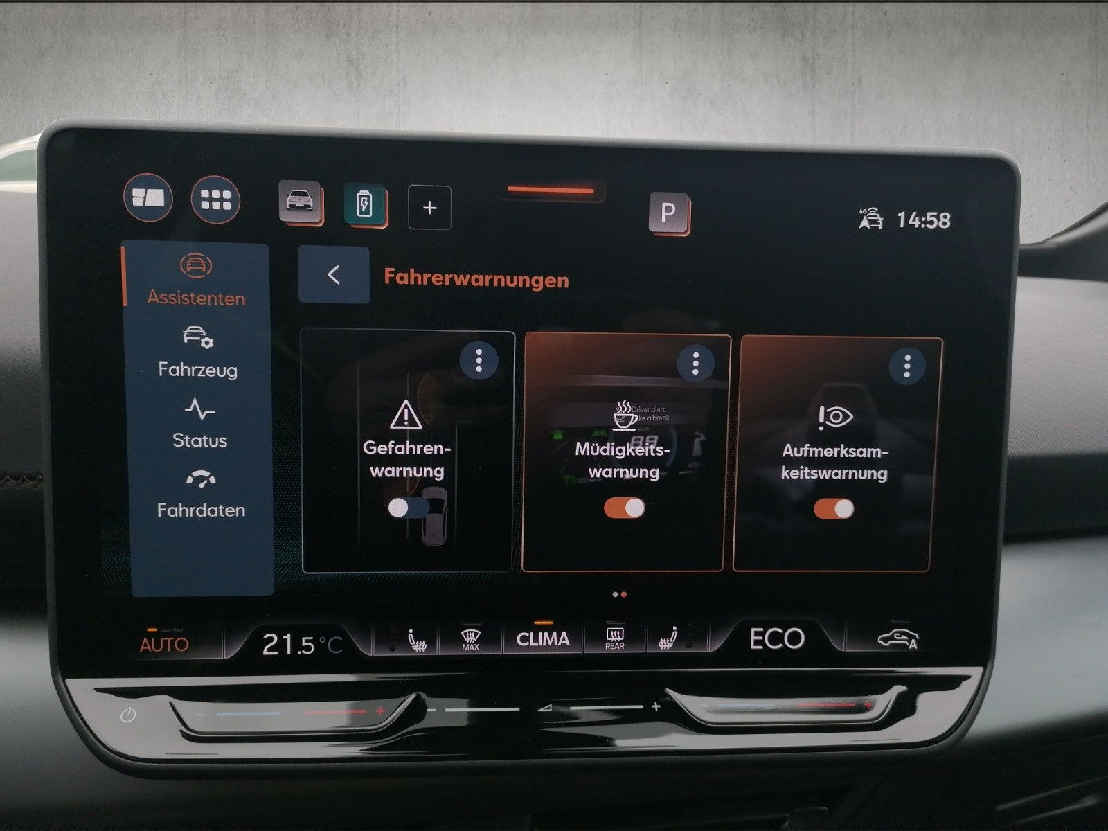 Fahrzeugabbildung CUPRA Born 77kWh 231PS HEAT PUMP TECH M PILOT L HUD