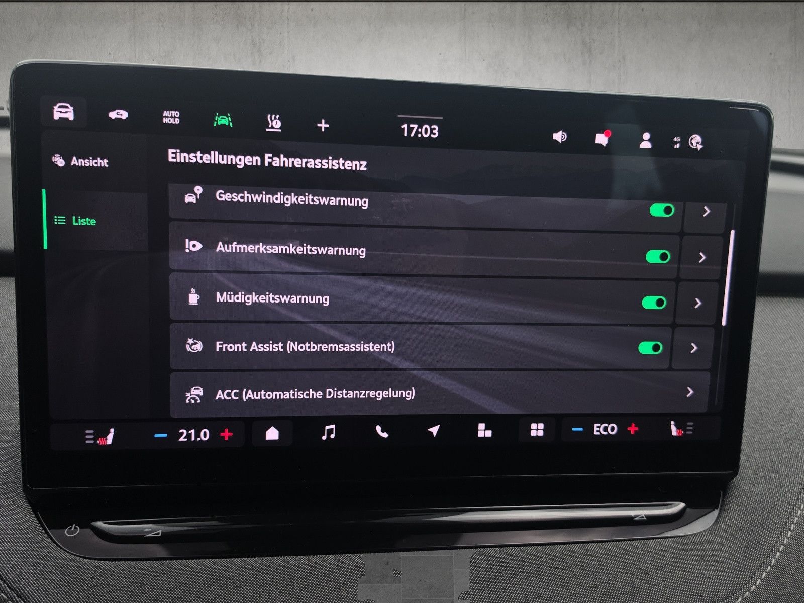 Fahrzeugabbildung SKODA Enyaq 85x Loft AHK ACC KAM HEAT PUMP