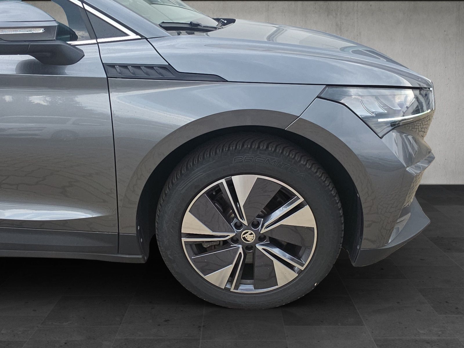 Fahrzeugabbildung SKODA Enyaq 85x Loft AHK ACC KAM HEAT PUMP