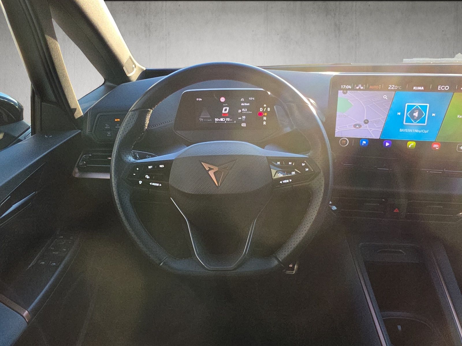 Fahrzeugabbildung CUPRA Born 62kWh 204 PS BEATS PILOT M TECH M CARGO