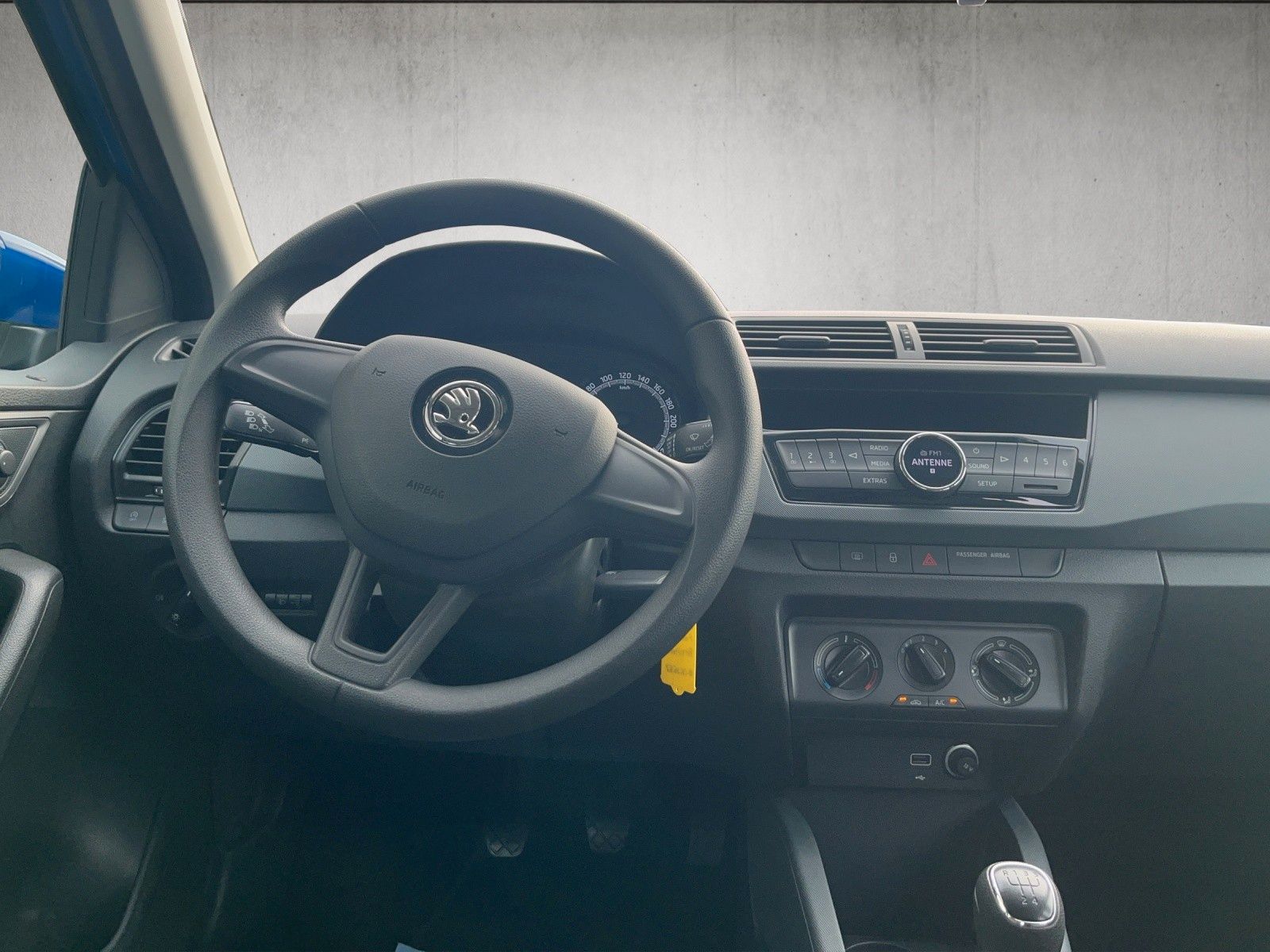 Fahrzeugabbildung SKODA Fabia 1.0 TSI 95PS Klima el. Fensterheber