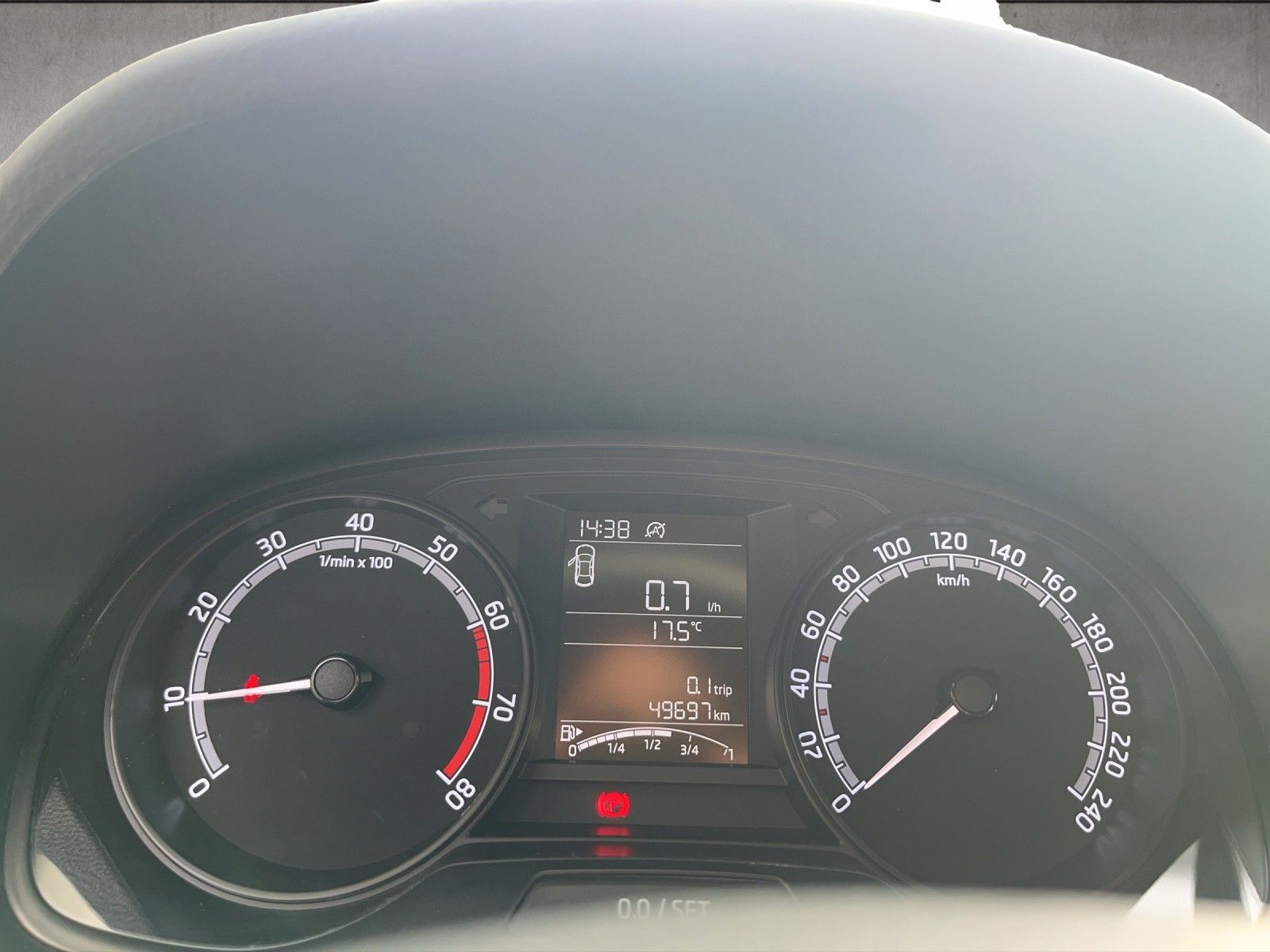 Fahrzeugabbildung SKODA Fabia 1.0 TSI 95PS Klima el. Fensterheber