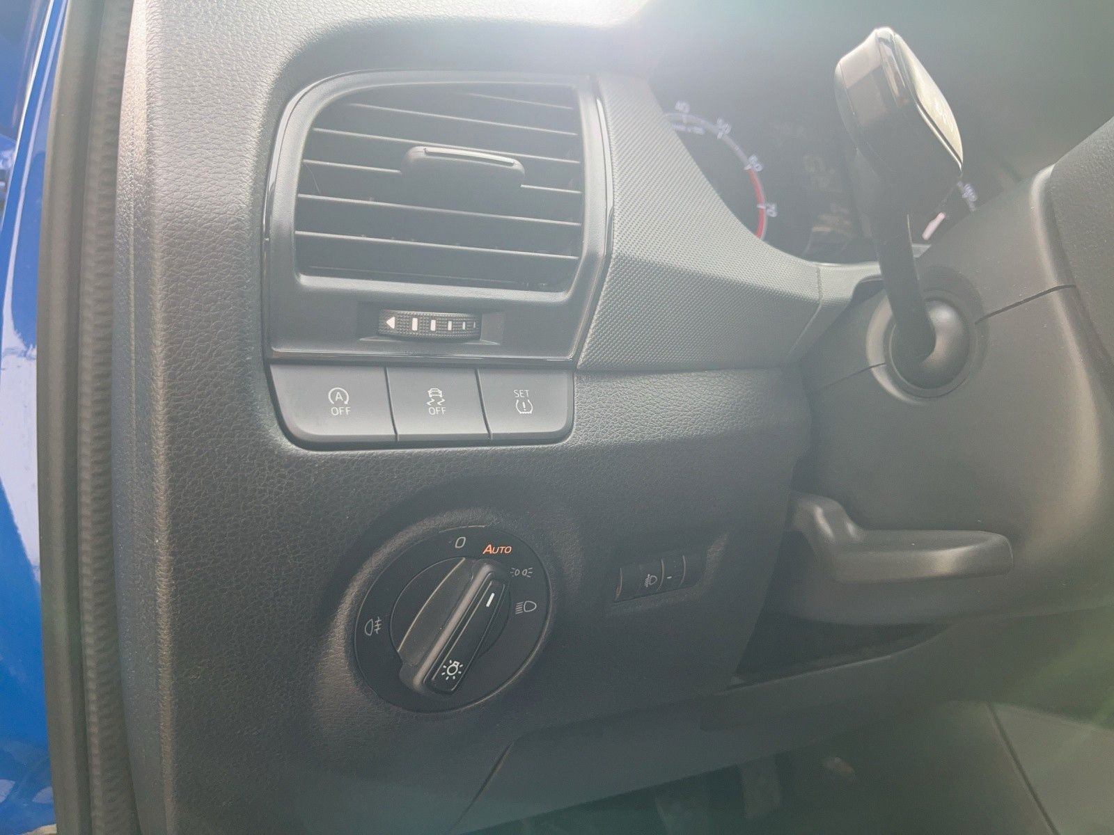 Fahrzeugabbildung SKODA Fabia 1.0 TSI 95PS Klima el. Fensterheber